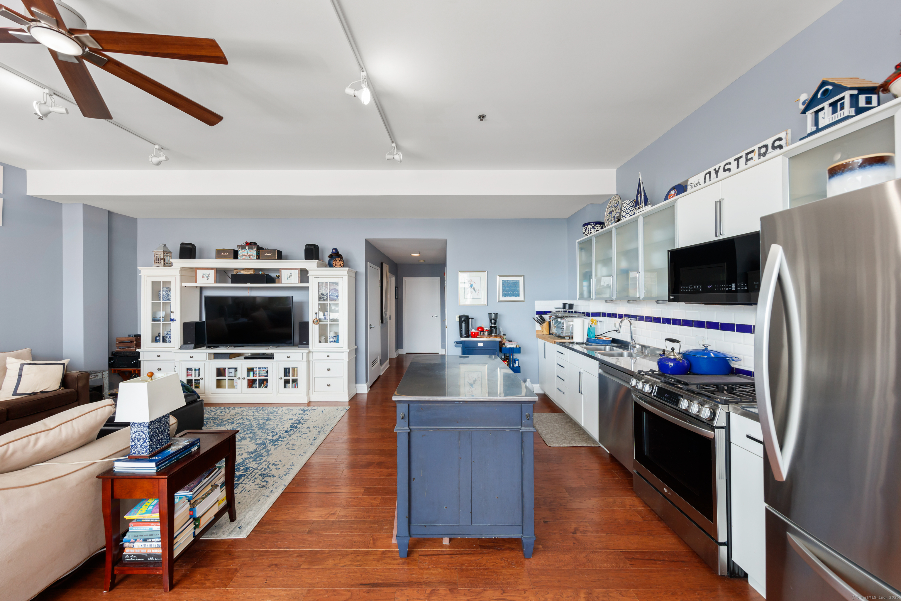 10 Ann Street APT 406
