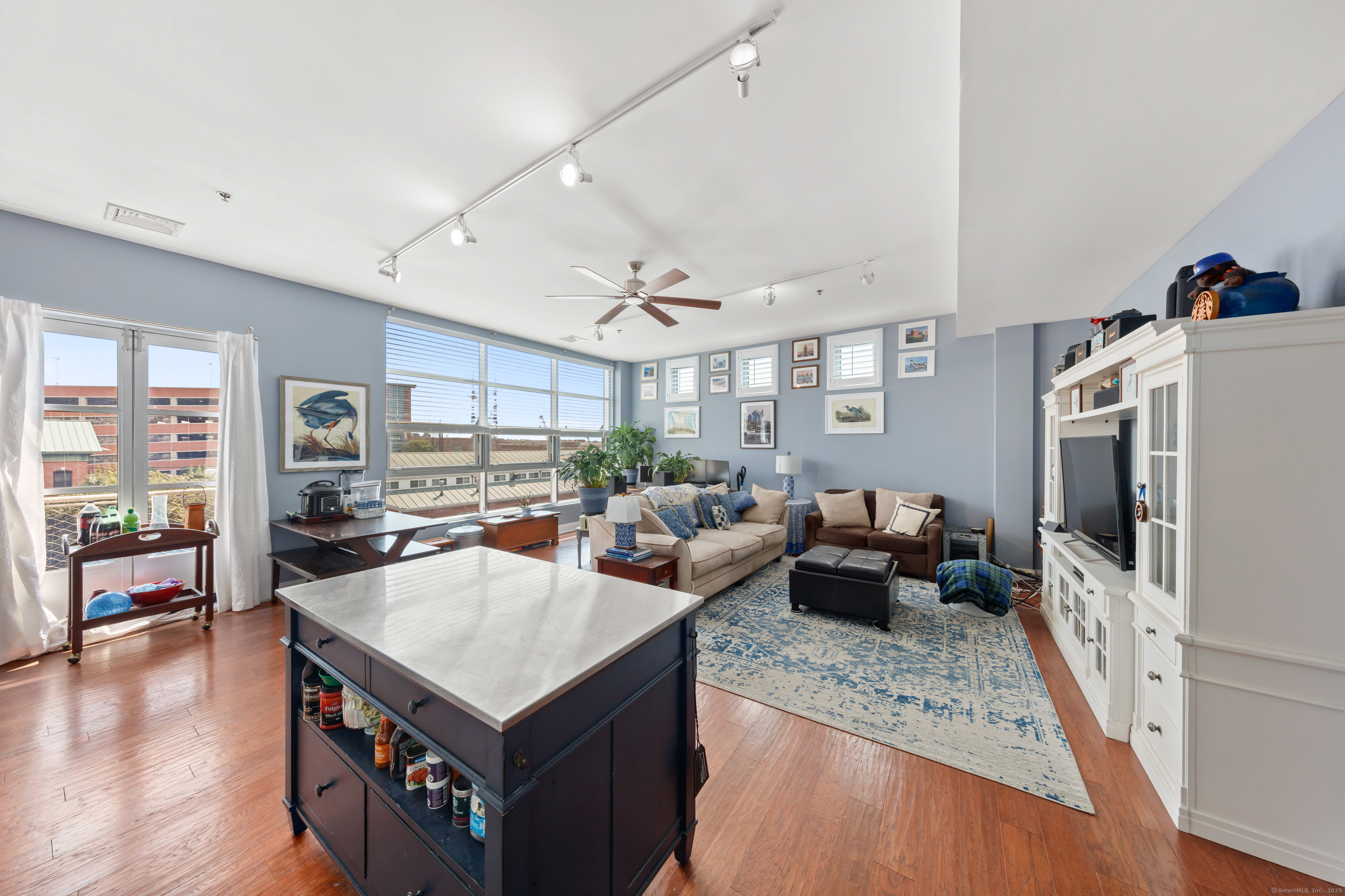10 Ann Street APT 406