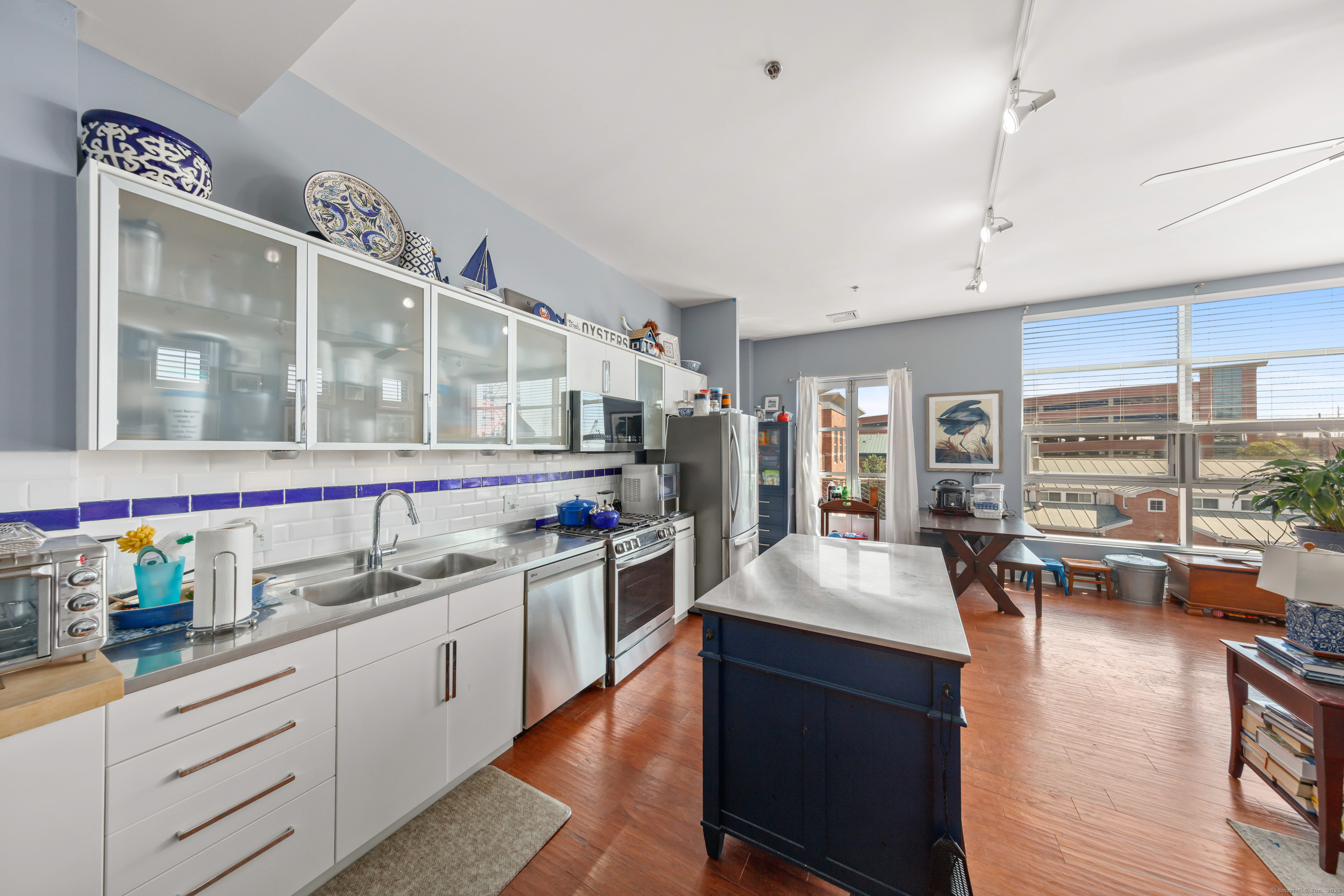 10 Ann Street APT 406