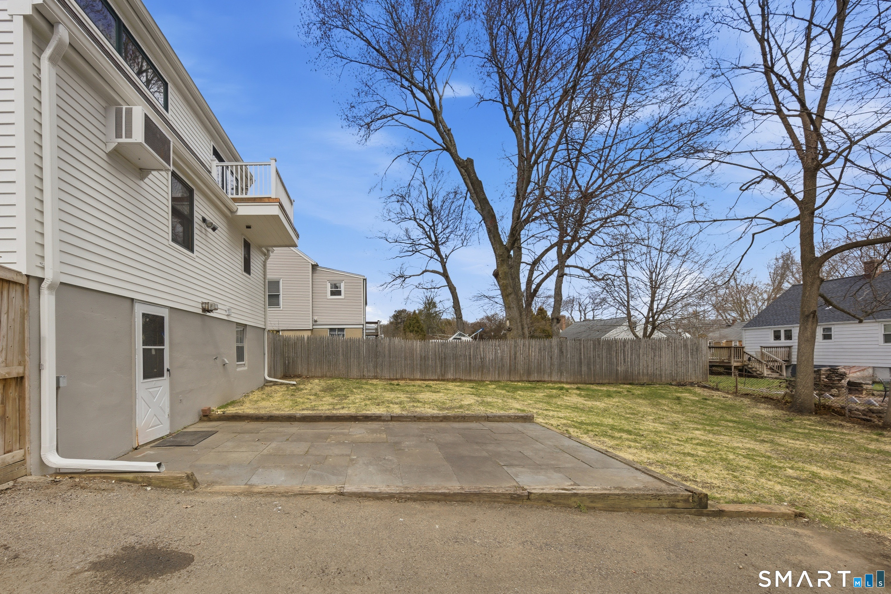 28 Silvermine Avenue