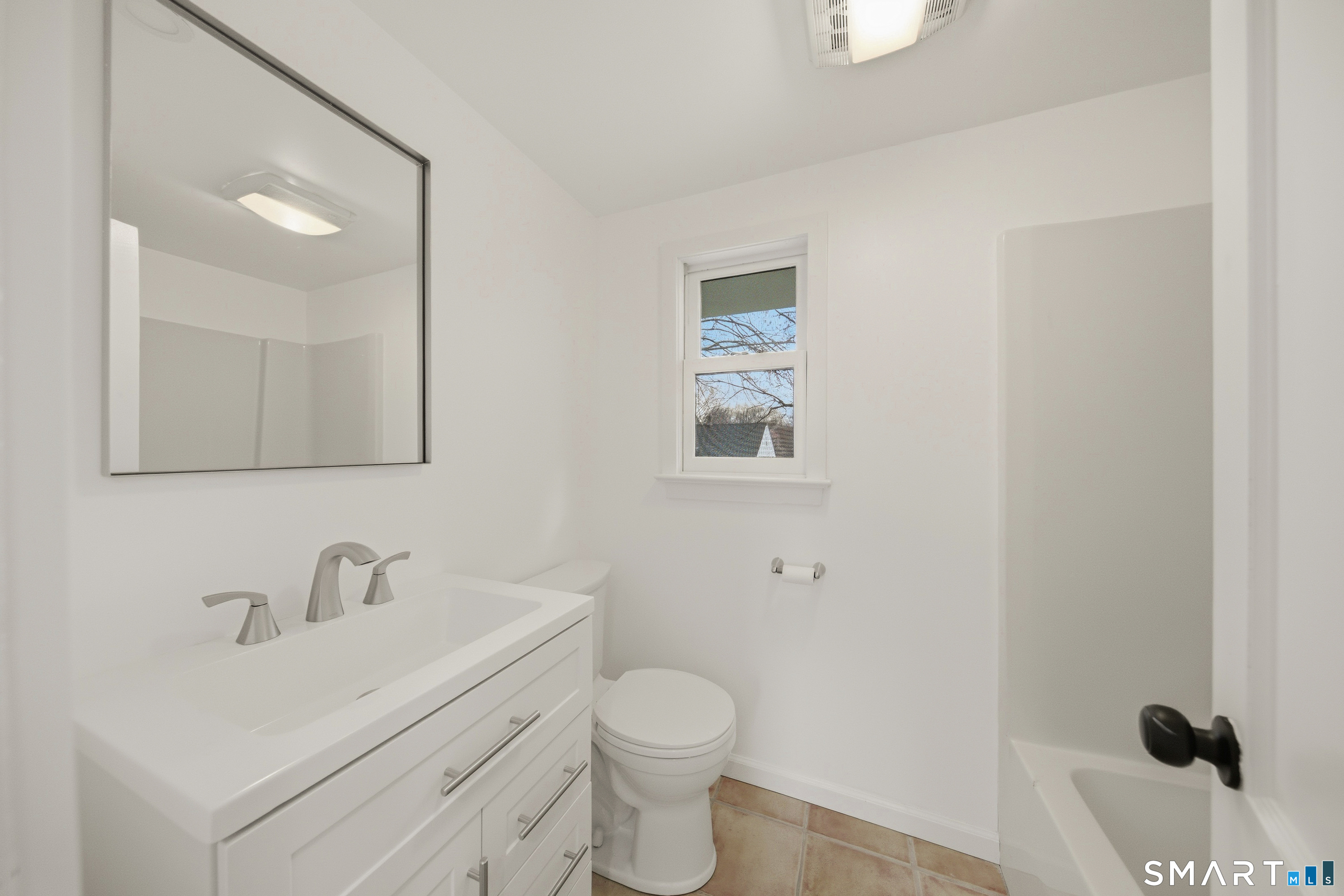 28 Silvermine Avenue