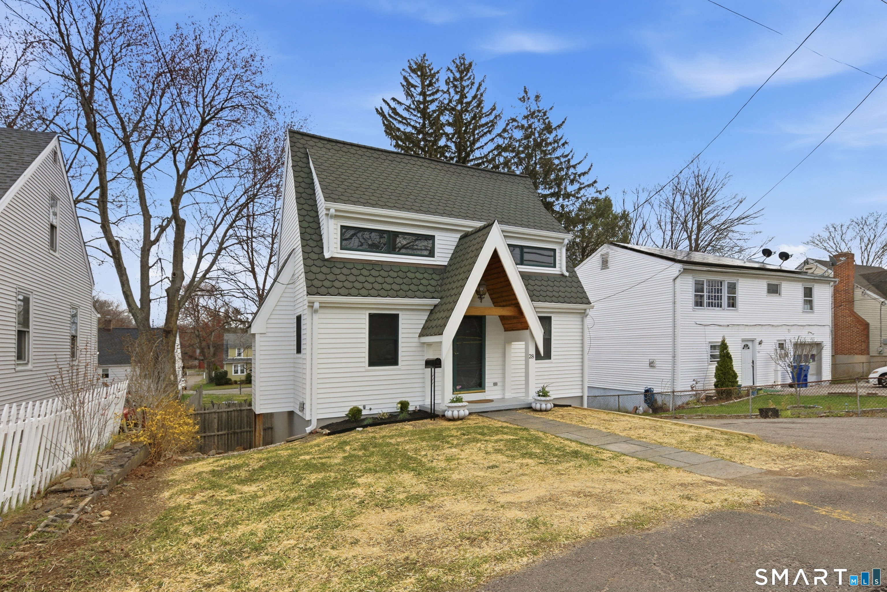 28 Silvermine Avenue