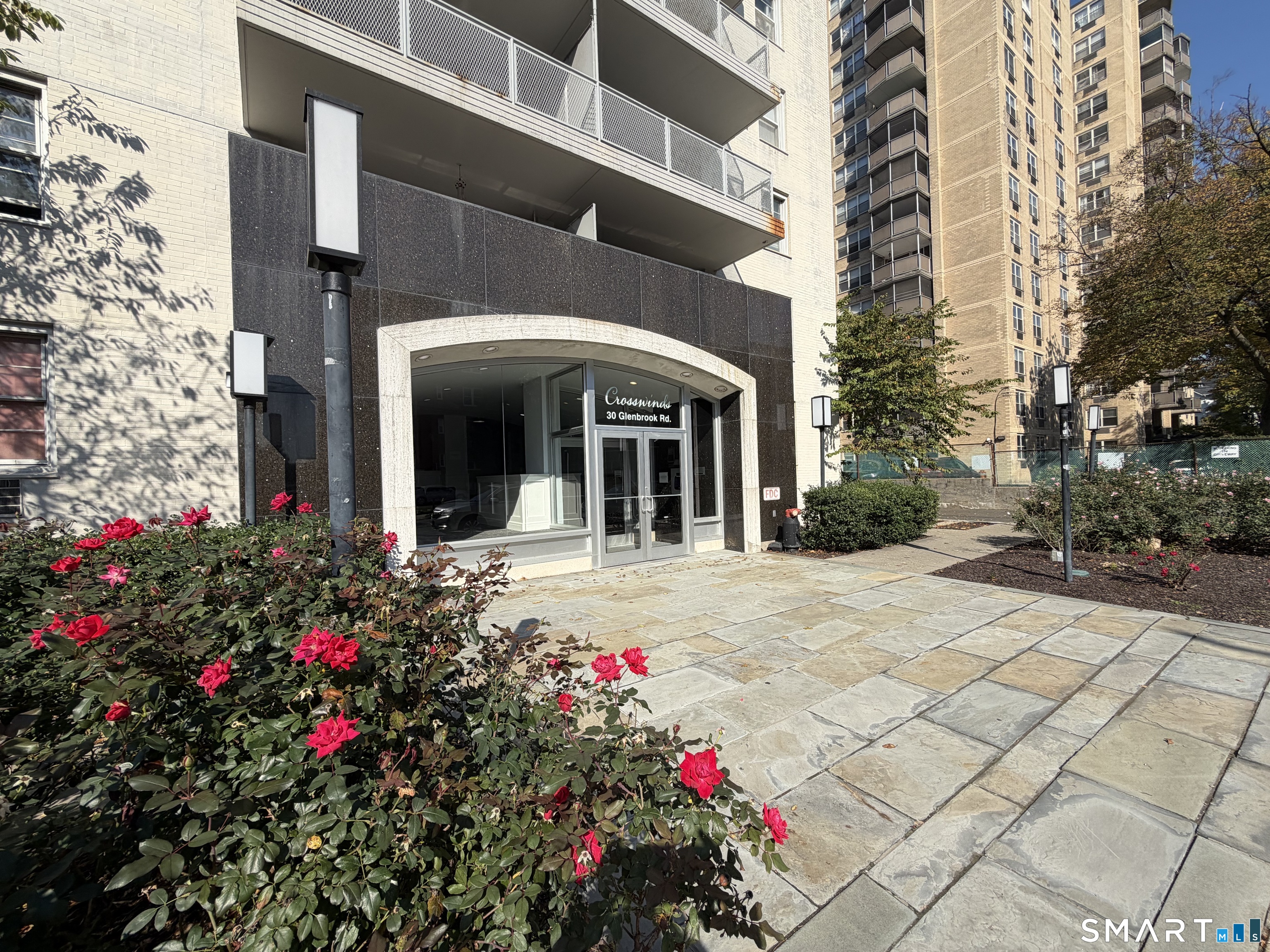 30 Glenbrook Road Unit: 8C