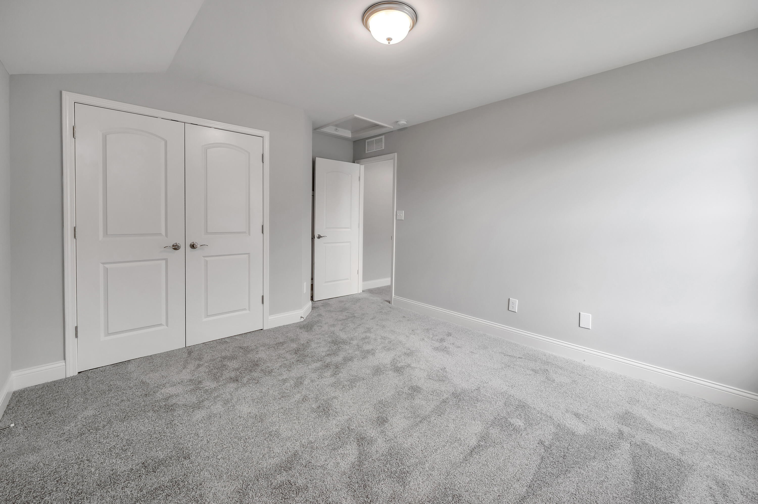 113 Blackthorn Drive