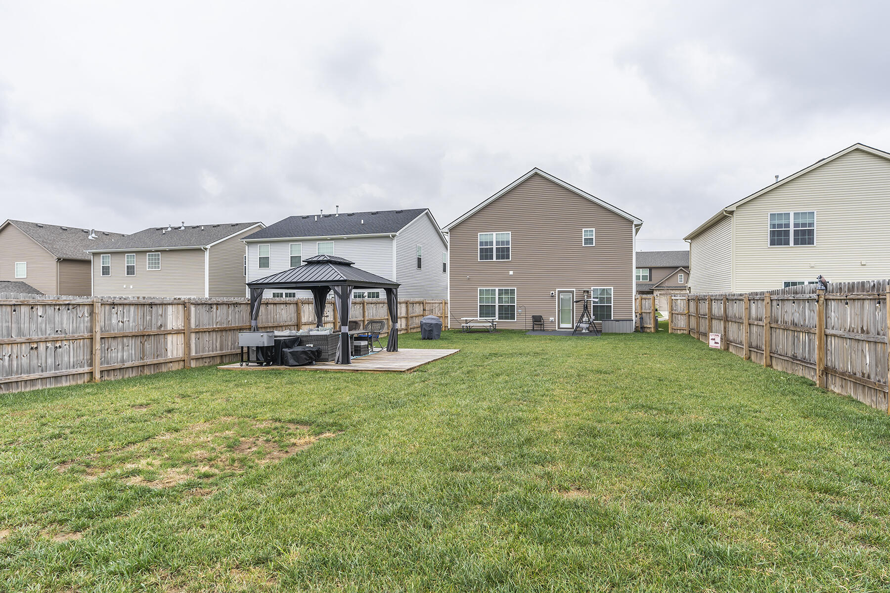 2657 Wigginton Point