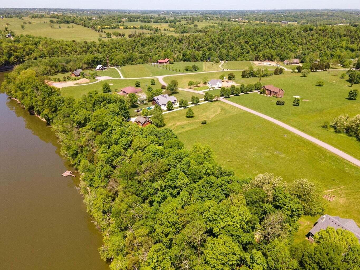 150 Lakeside Drive