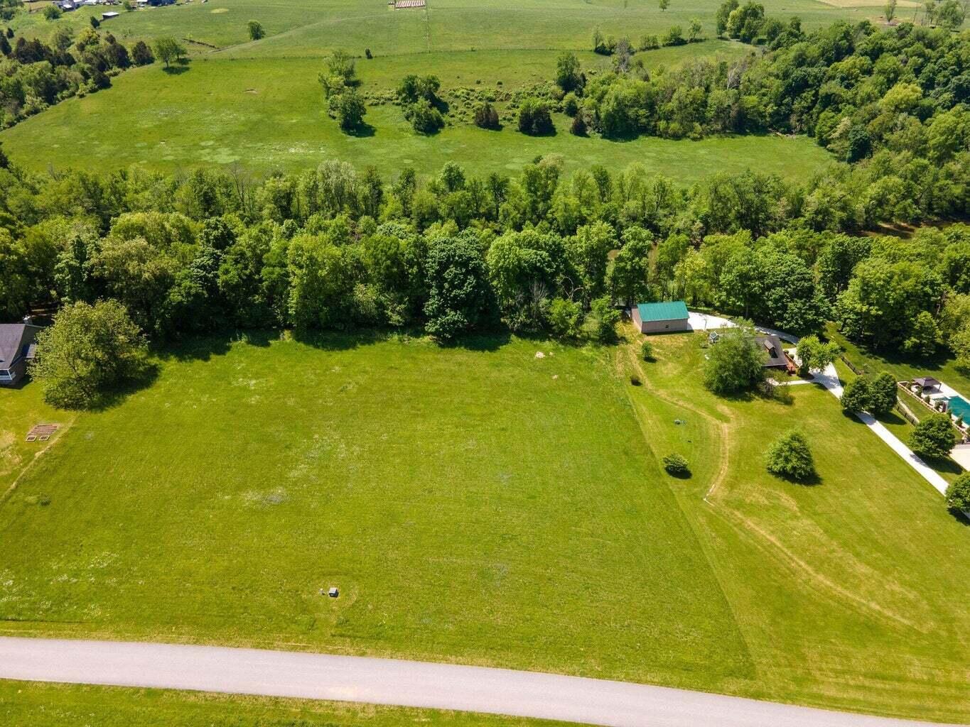 150 Lakeside Drive