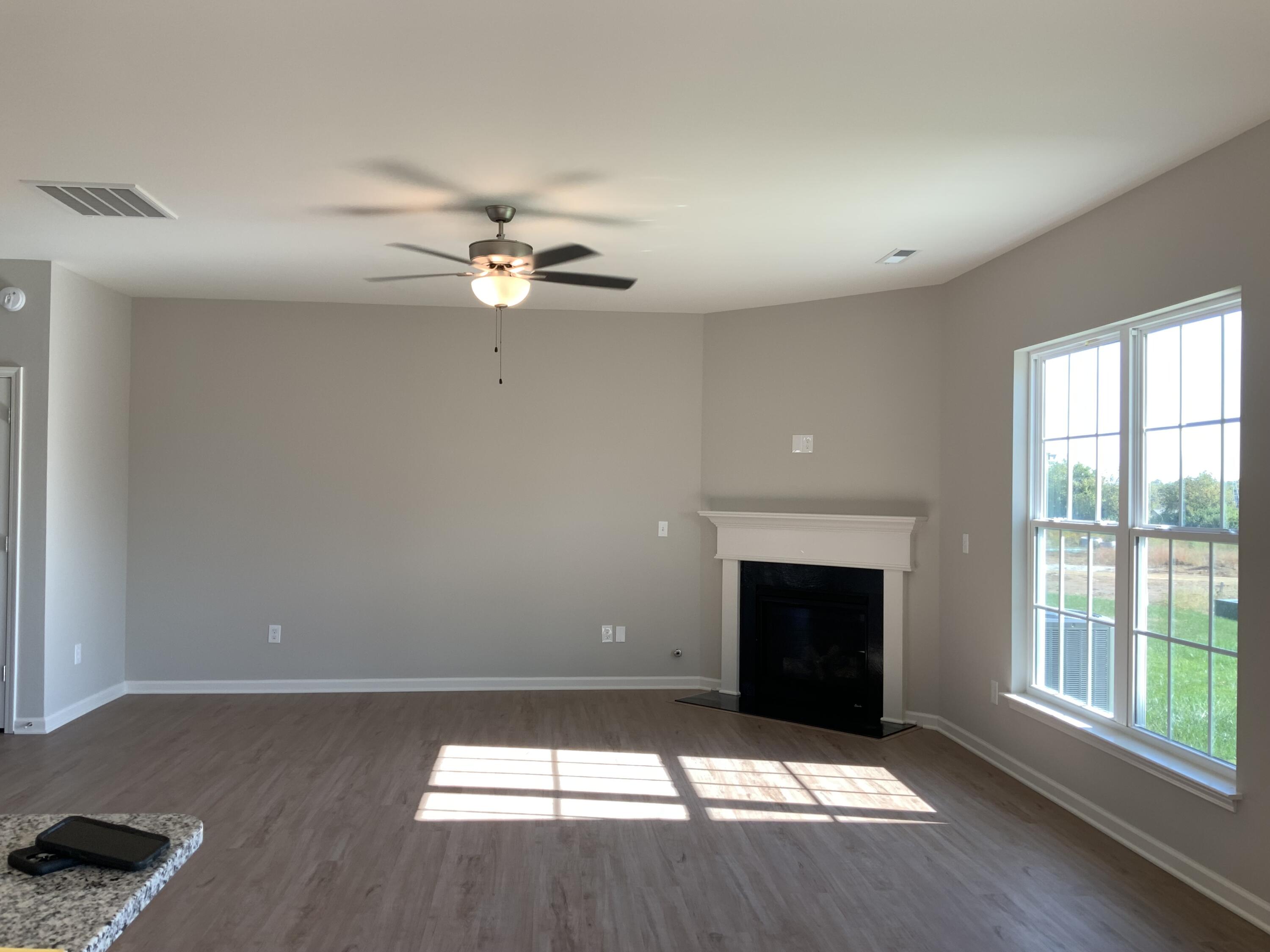 1144 Leanndra Park