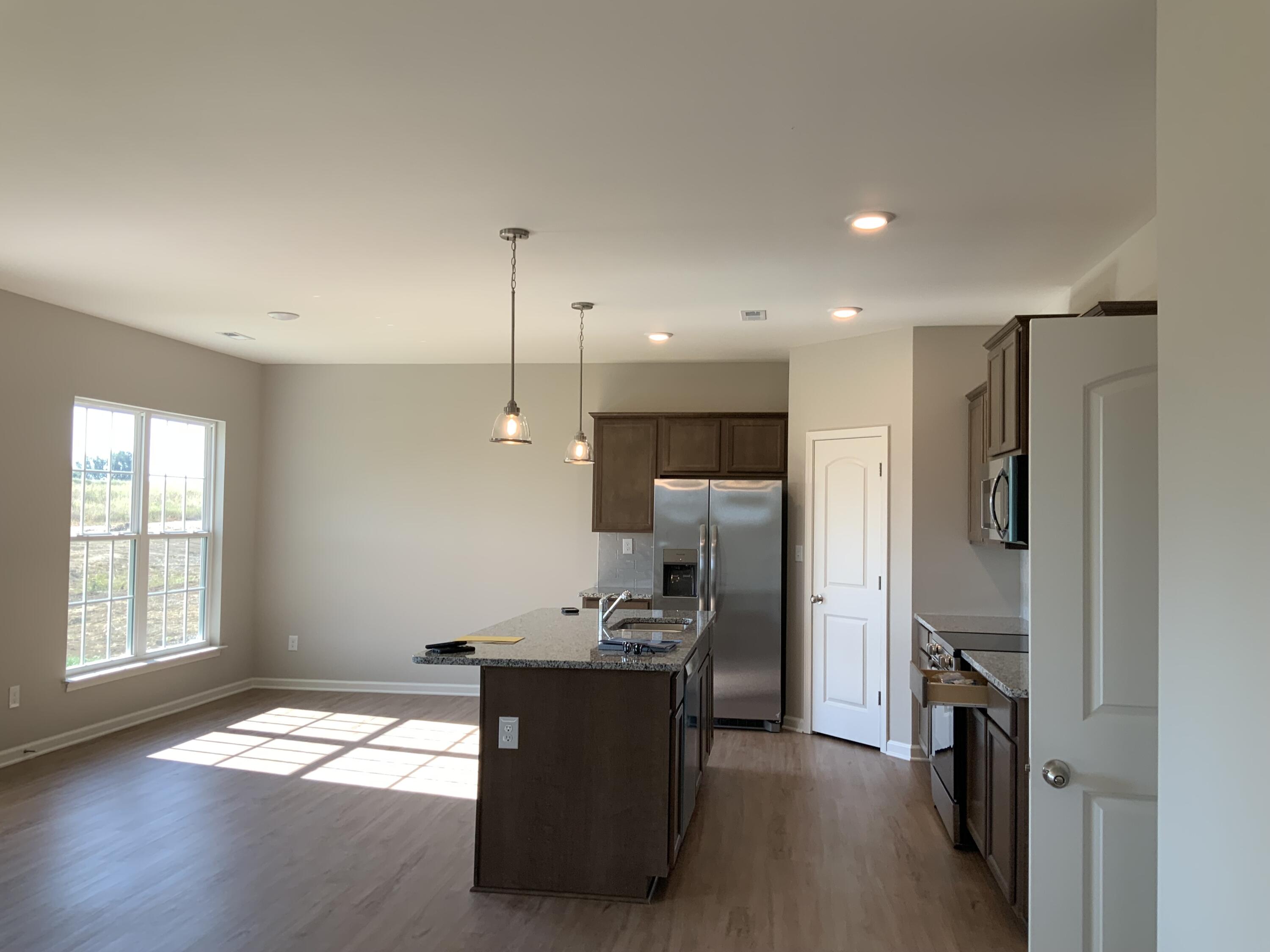 1144 Leanndra Park