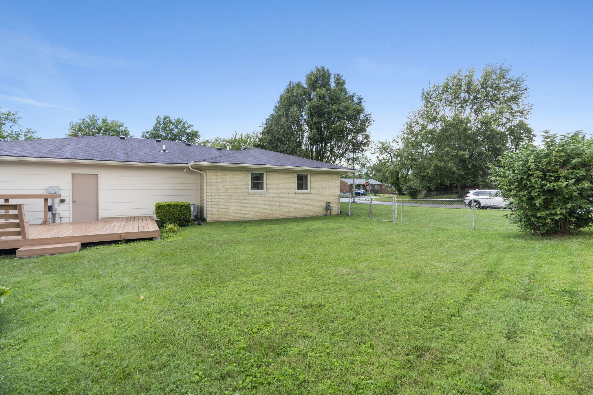 2744 Lockhurst Road