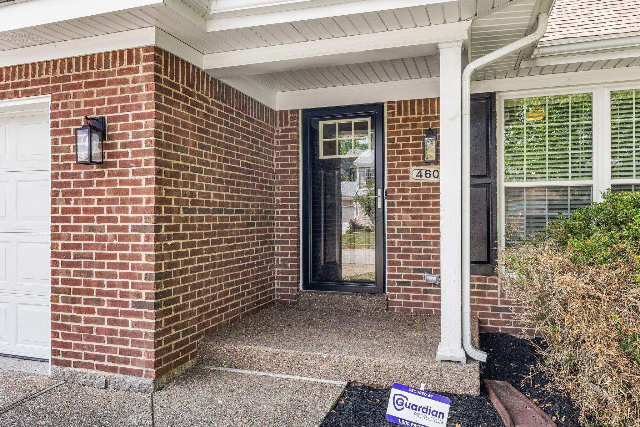 4604 Oak Pointe Drive