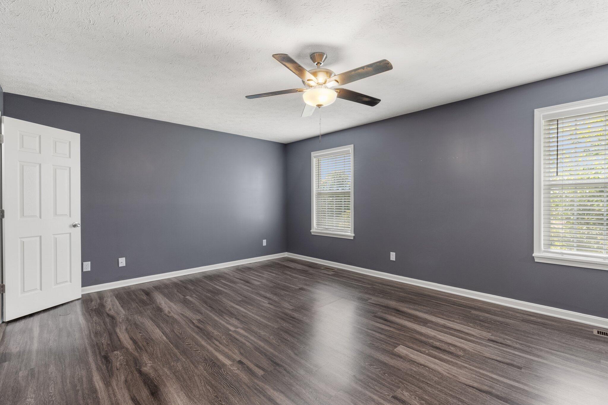 4604 Oak Pointe Drive