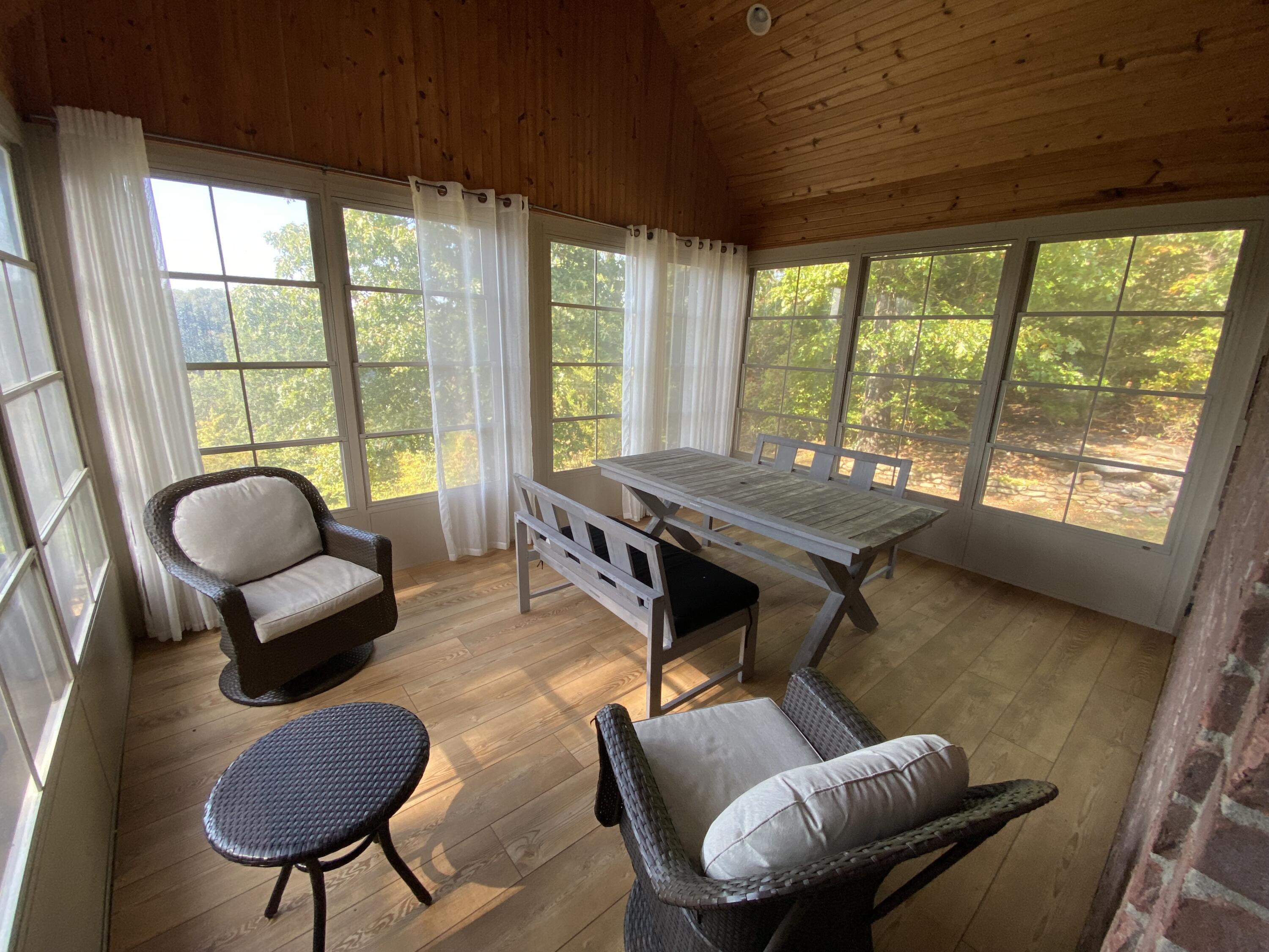 462 Water Cliff Drive