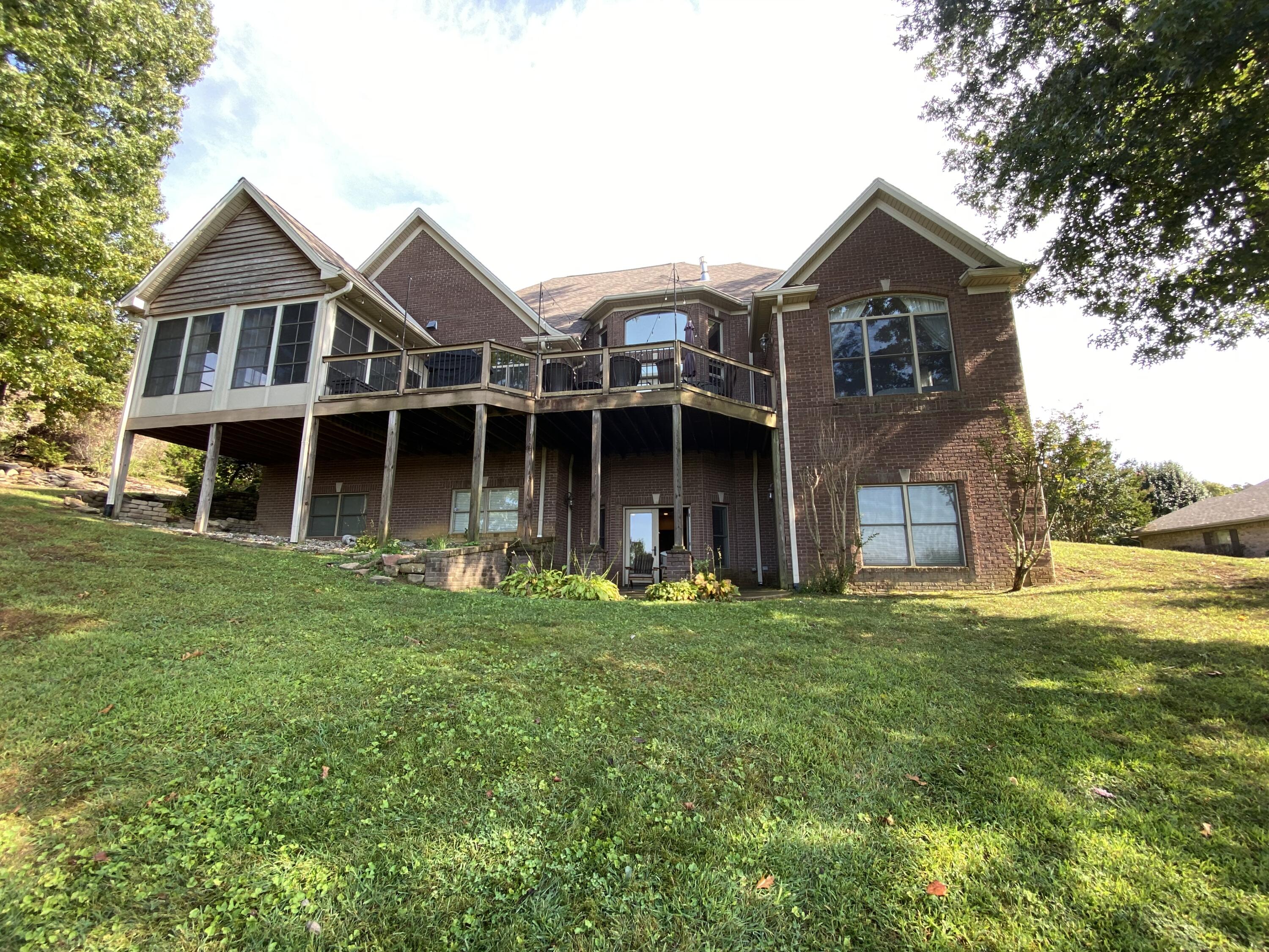 462 Water Cliff Drive