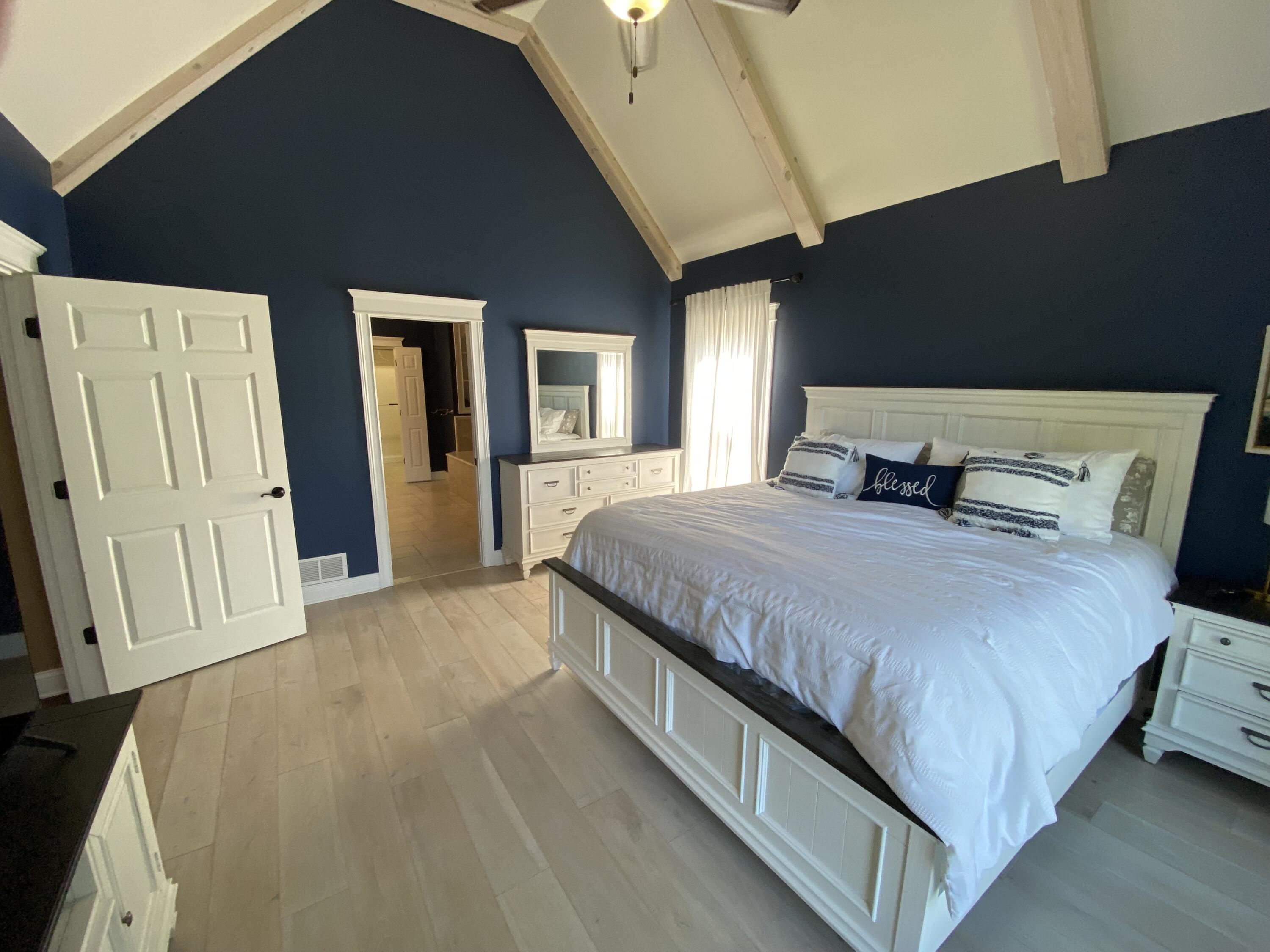 462 Water Cliff Drive