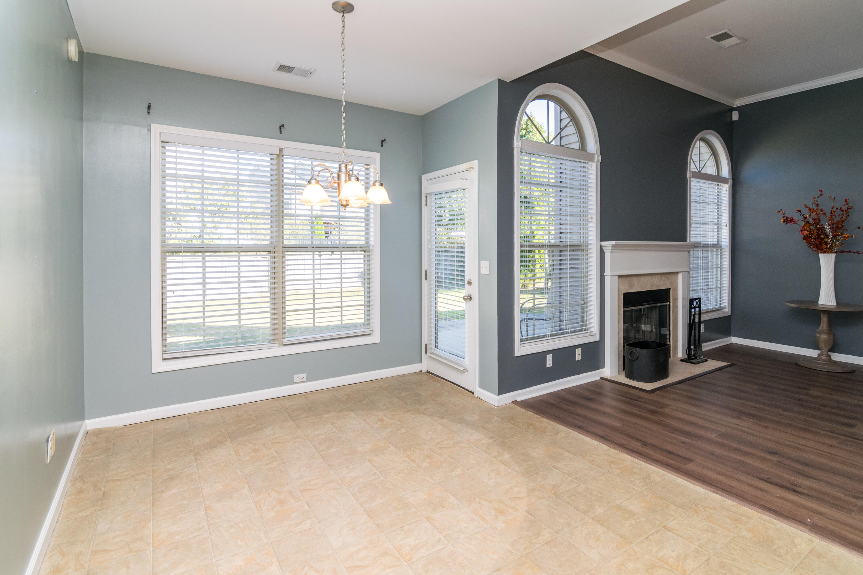 2861 Bay Colony Lane