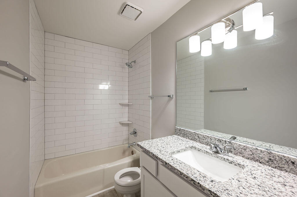 1074 Rockbridge Road