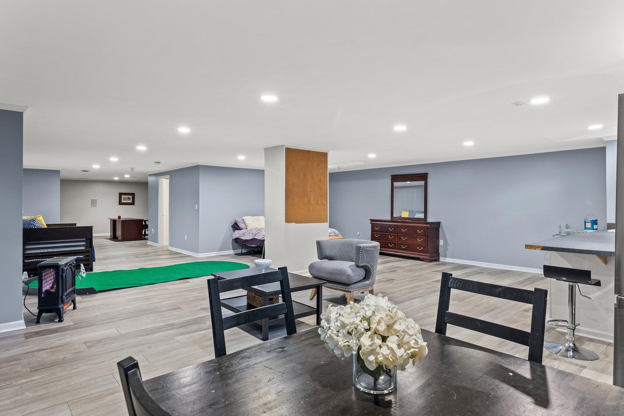 4801 Waterside Drive