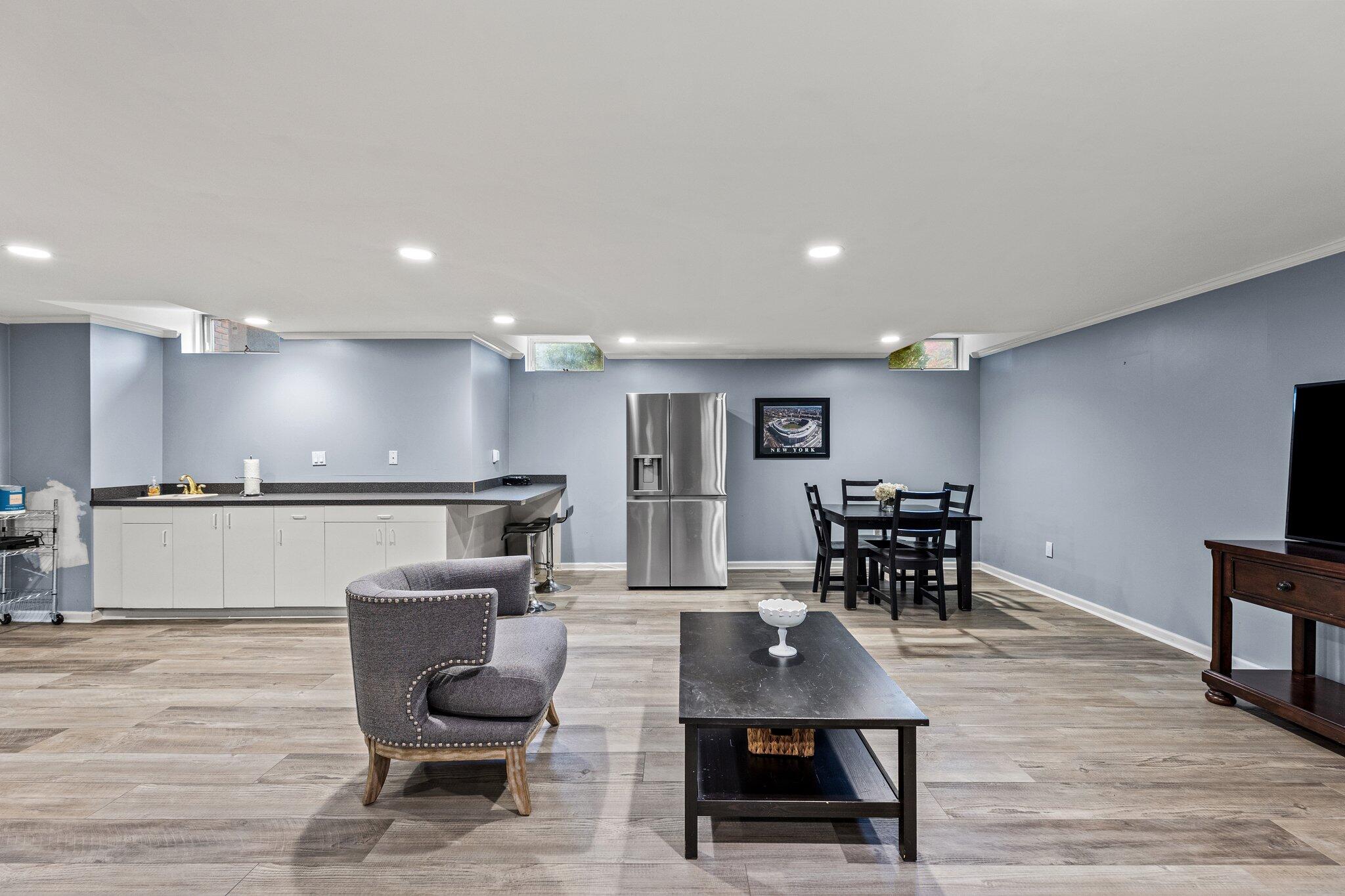 4801 Waterside Drive