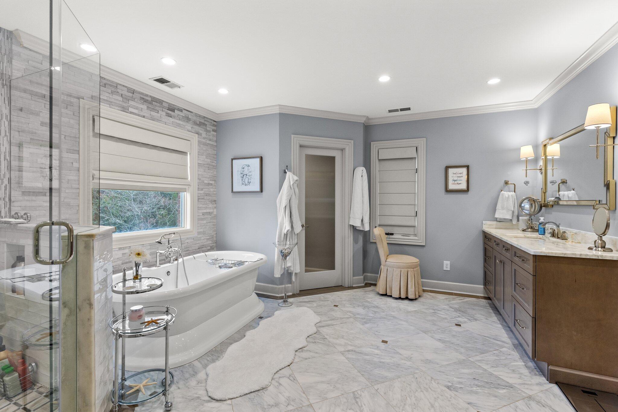 4801 Waterside Drive