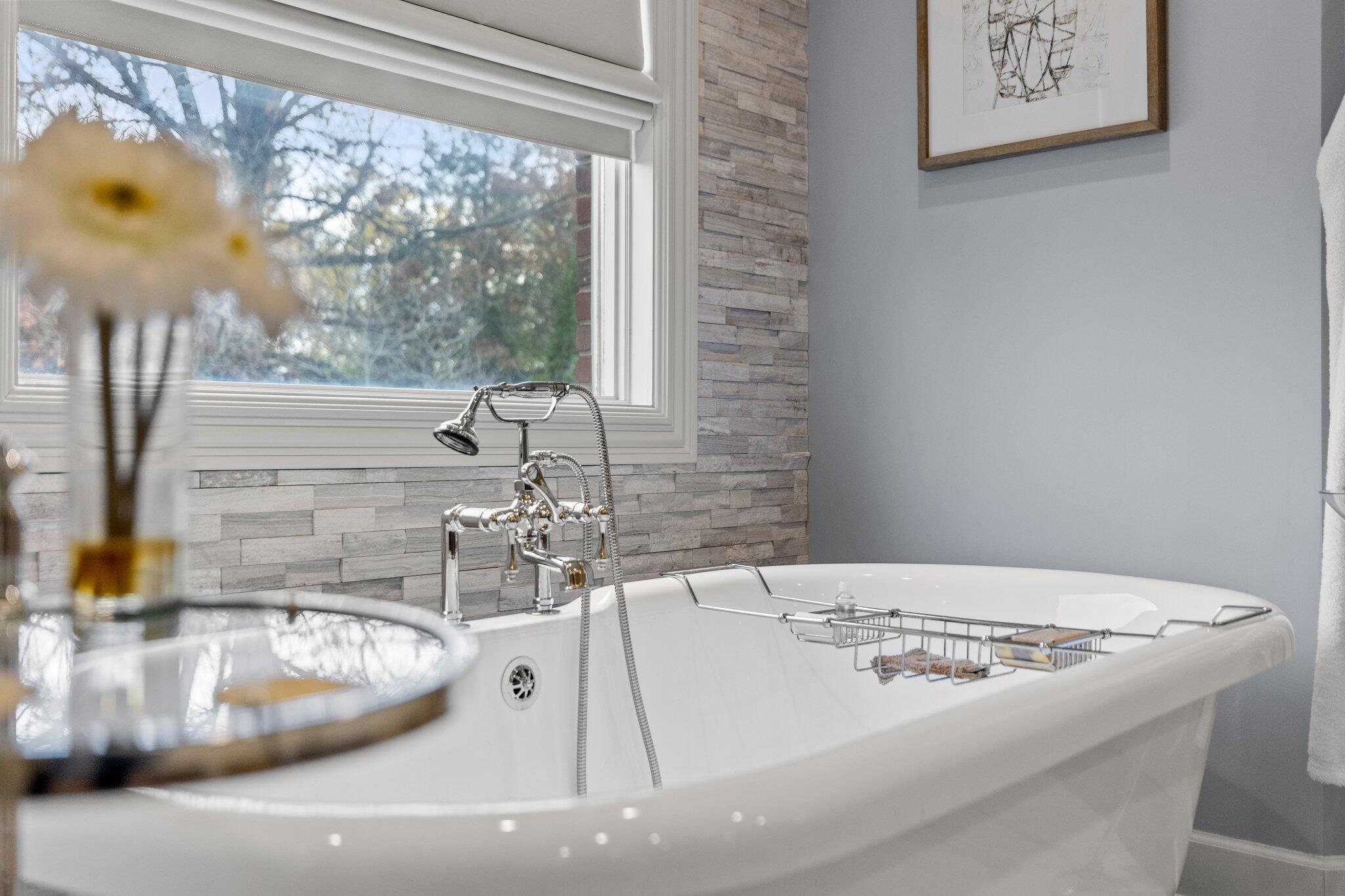 4801 Waterside Drive