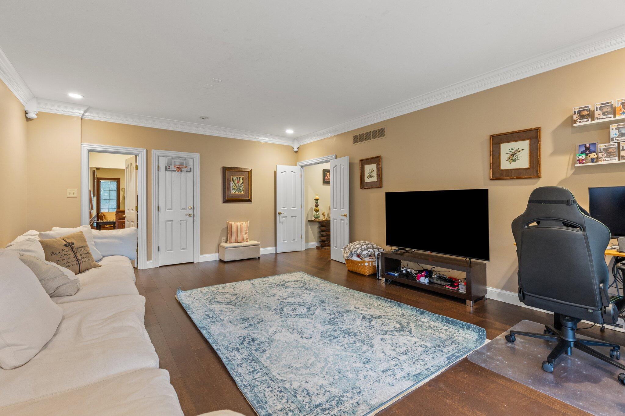 4801 Waterside Drive