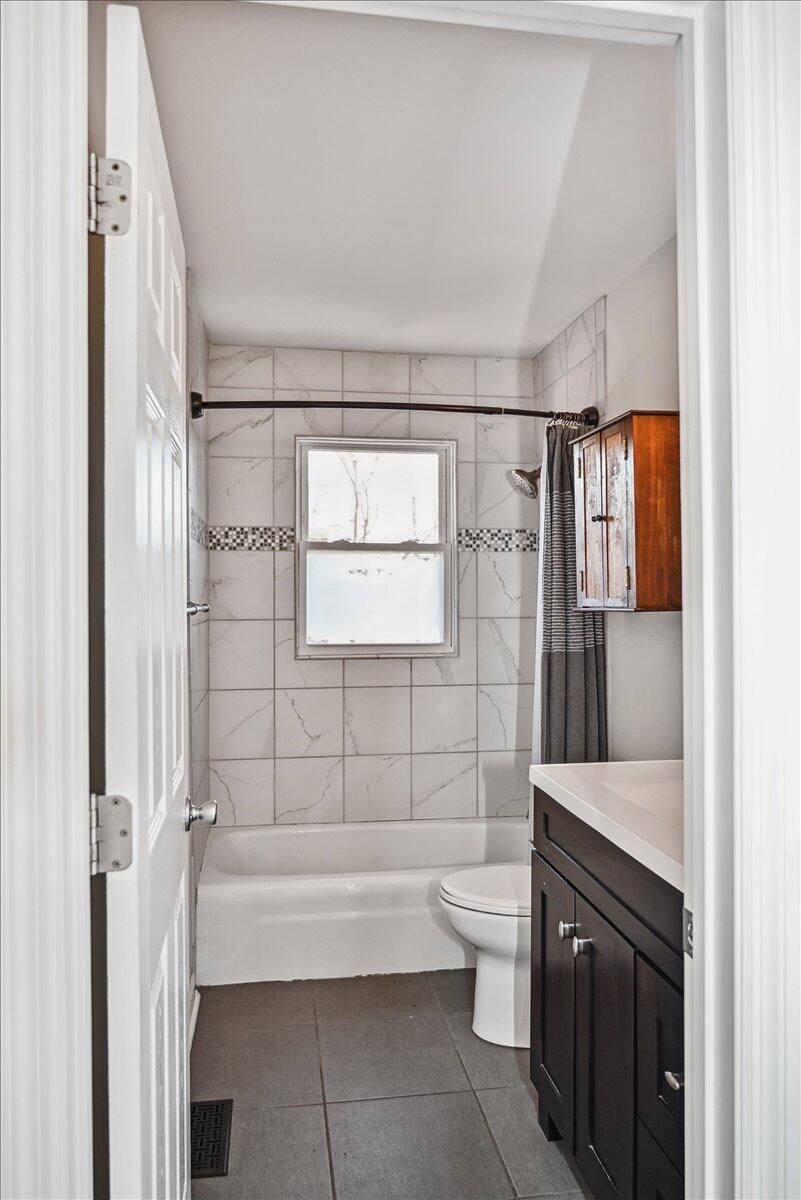 3530 Sutherland Drive