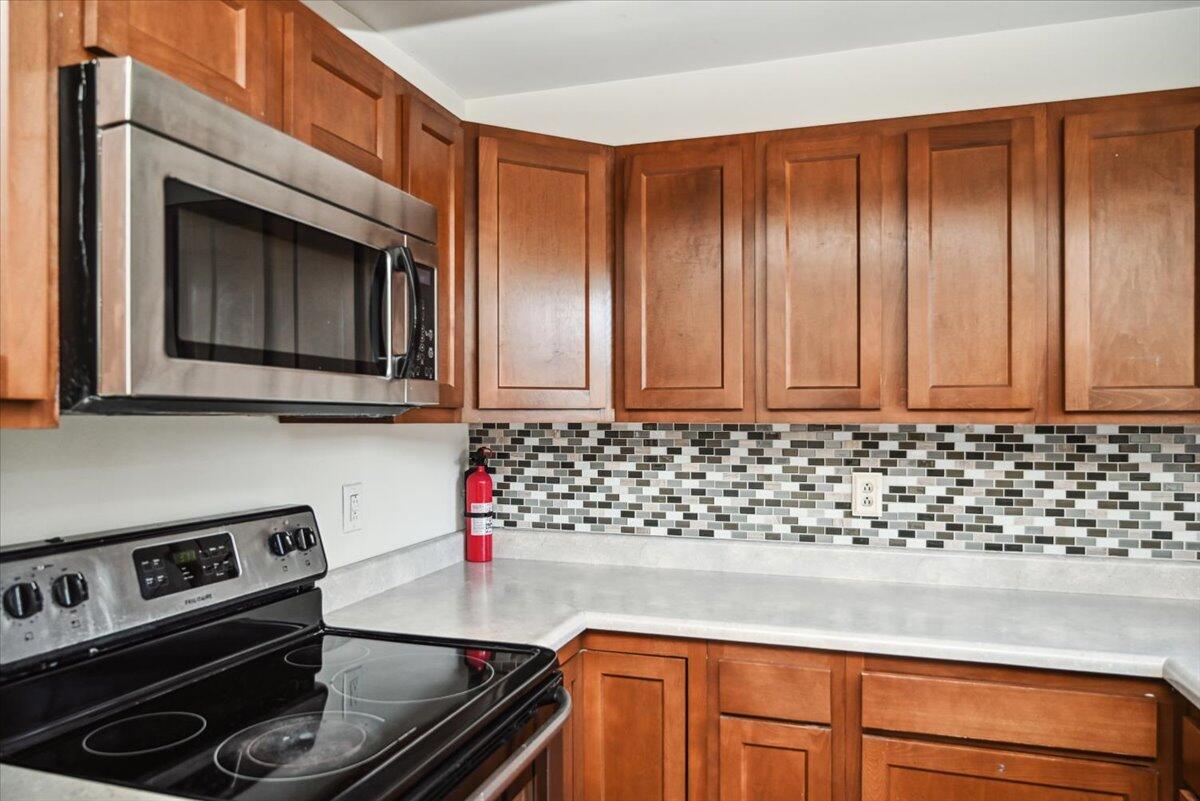 3530 Sutherland Drive