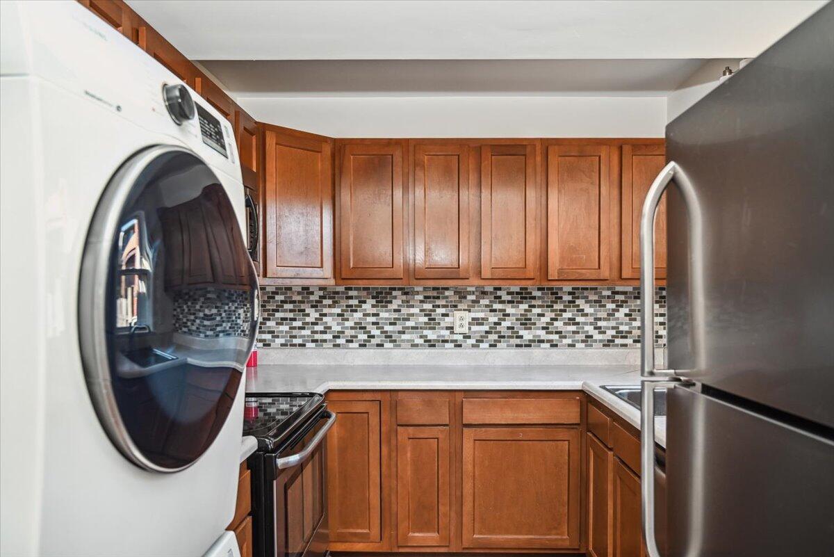 3530 Sutherland Drive