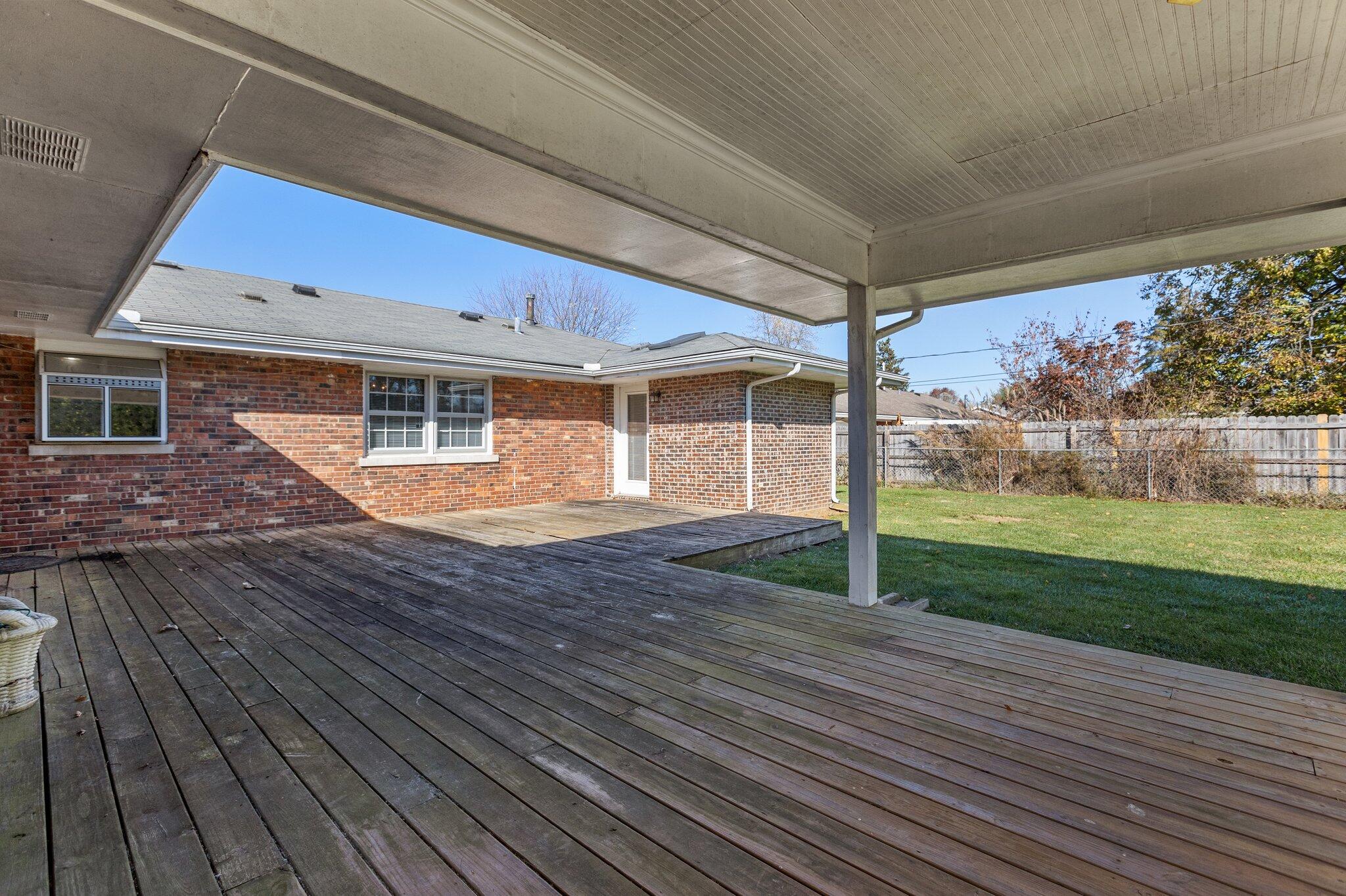 2042 Old Nassau Road