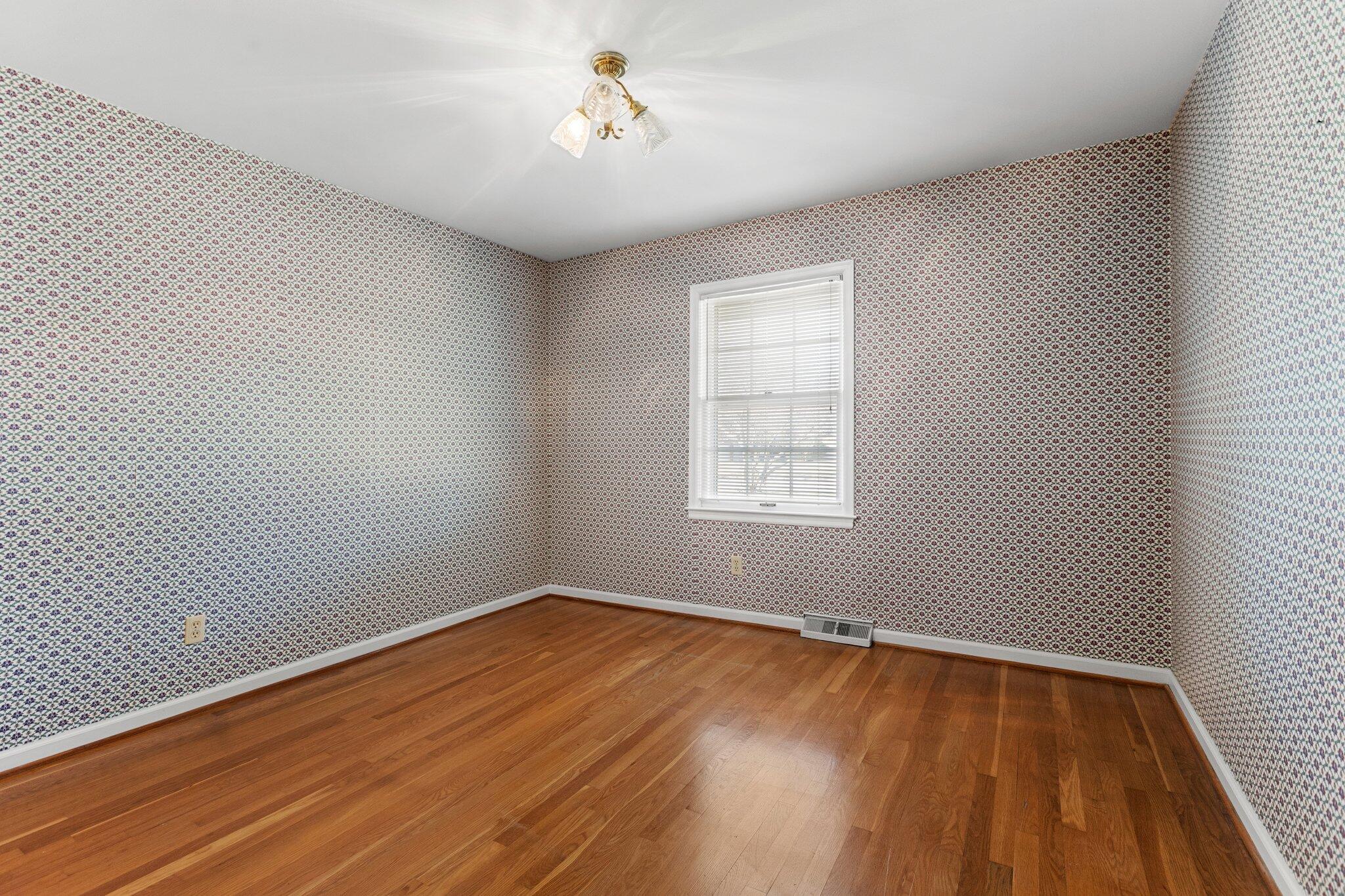 2042 Old Nassau Road