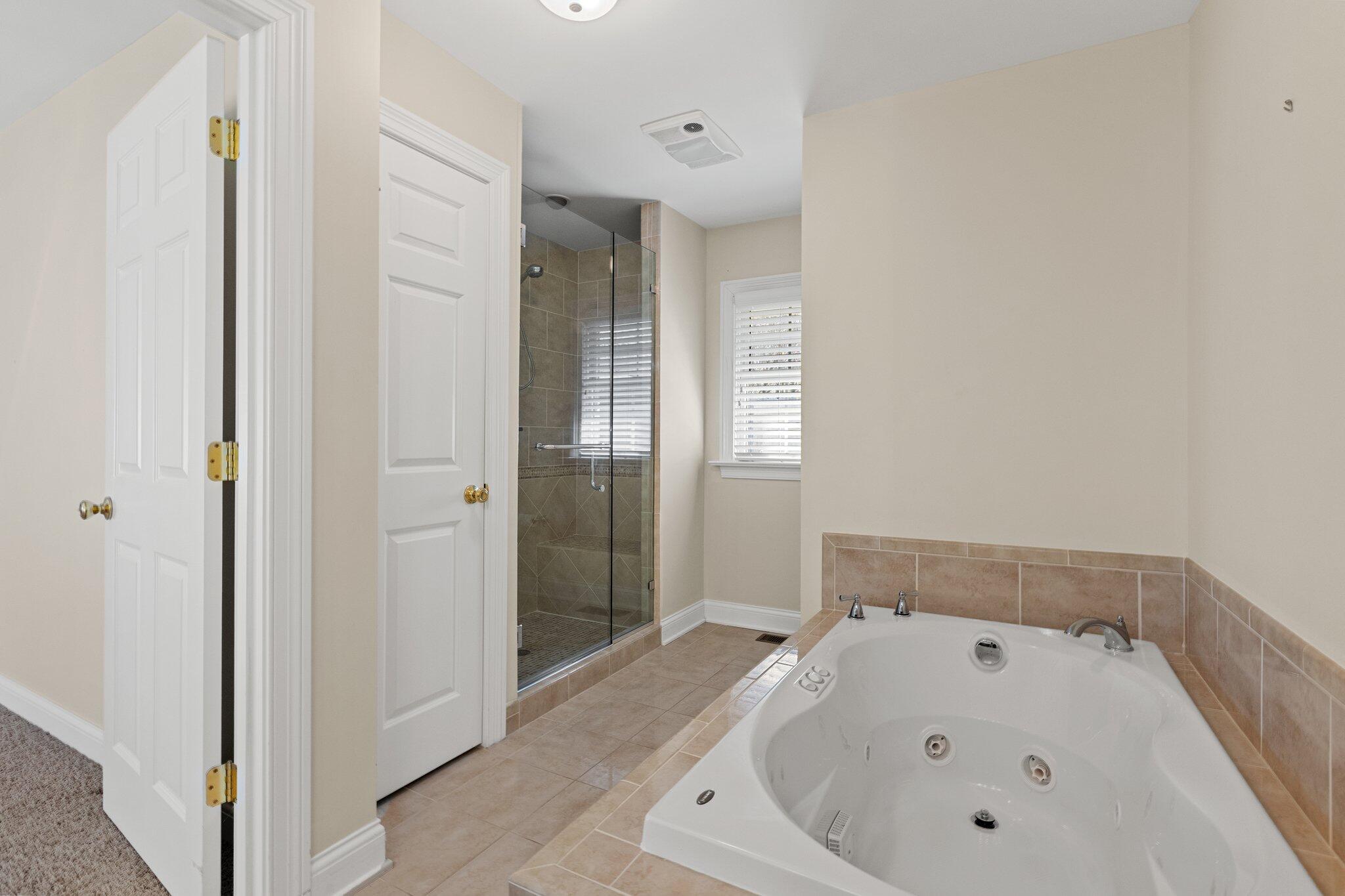 2042 Old Nassau Road