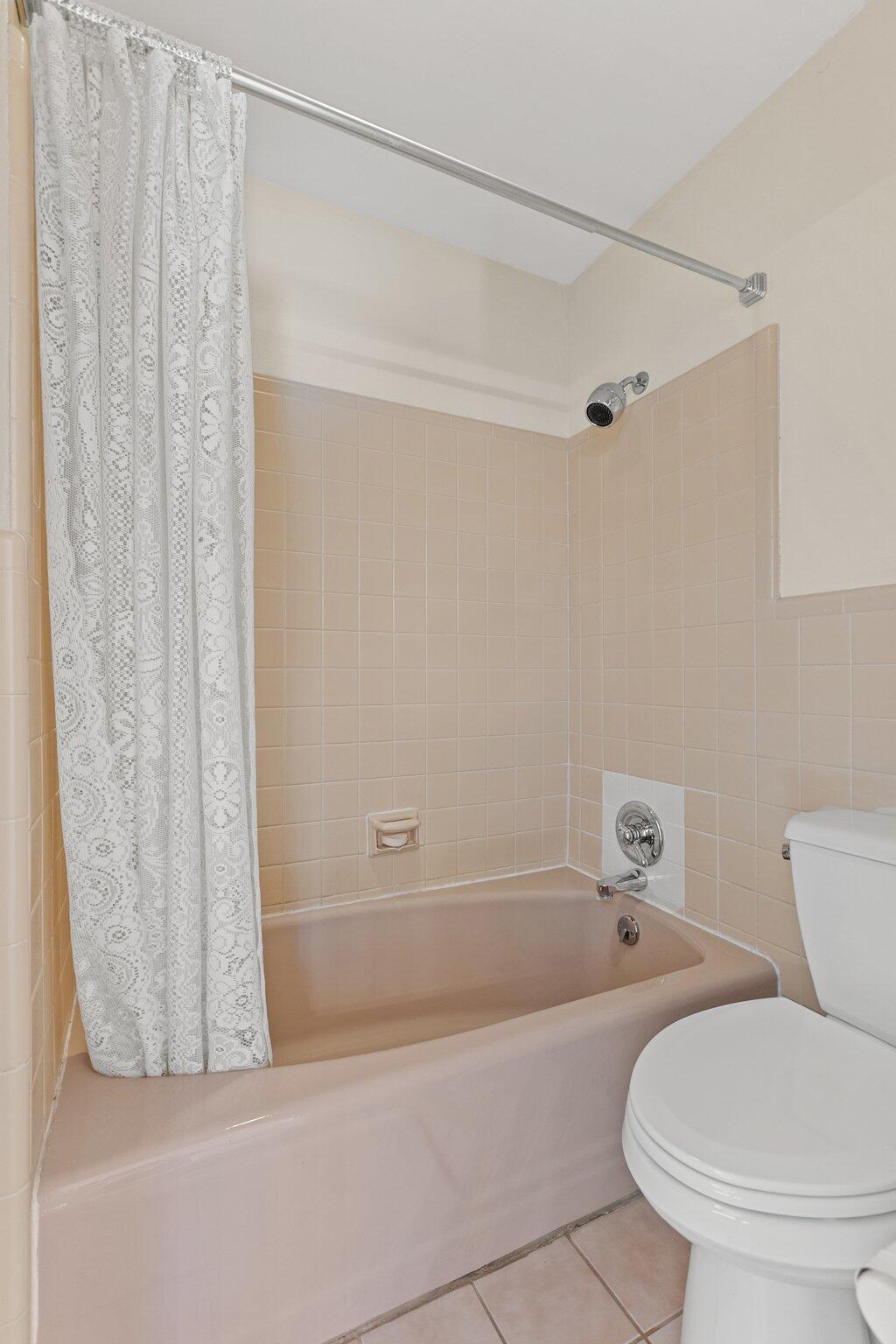 2042 Old Nassau Road