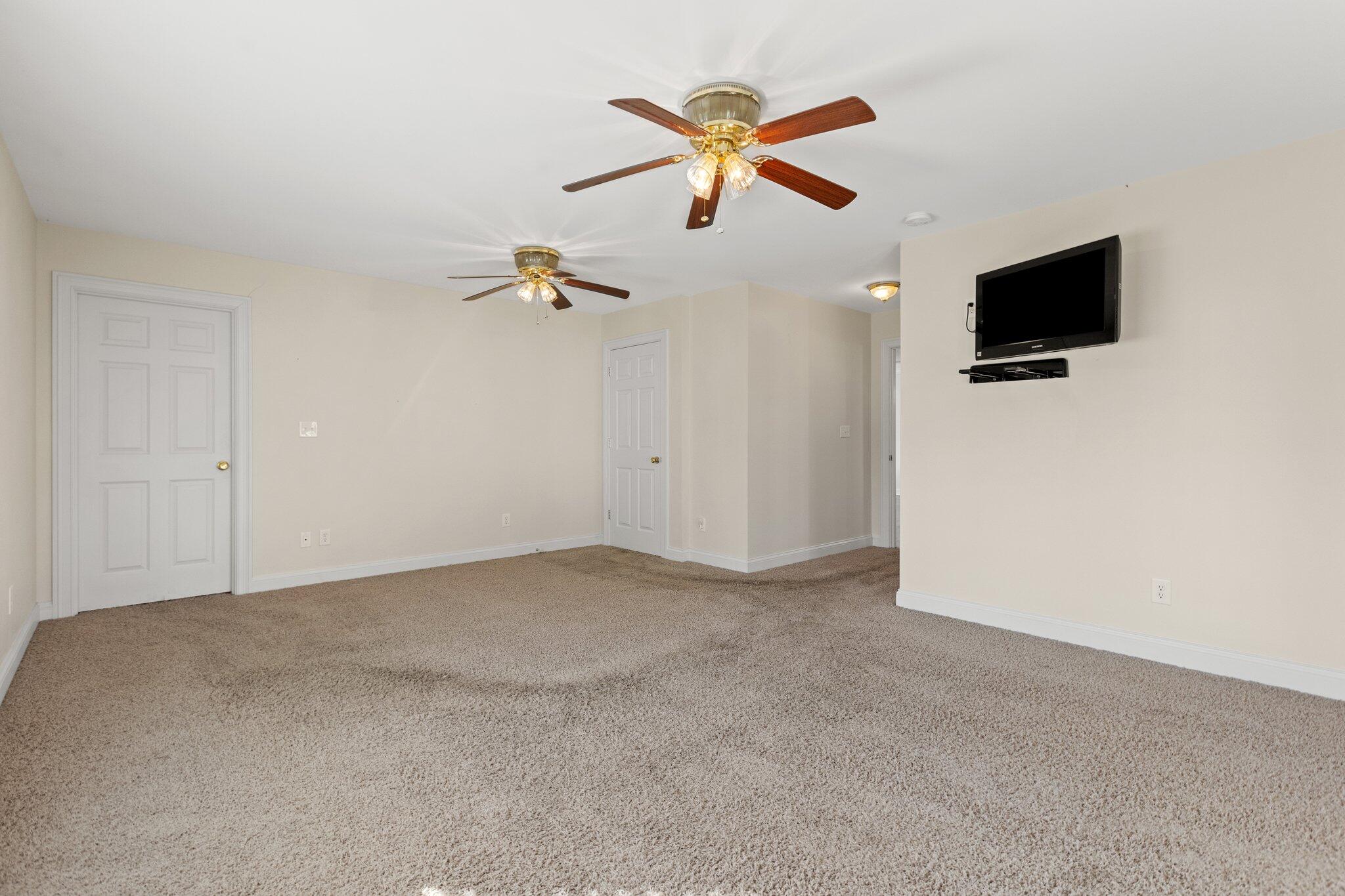 2042 Old Nassau Road