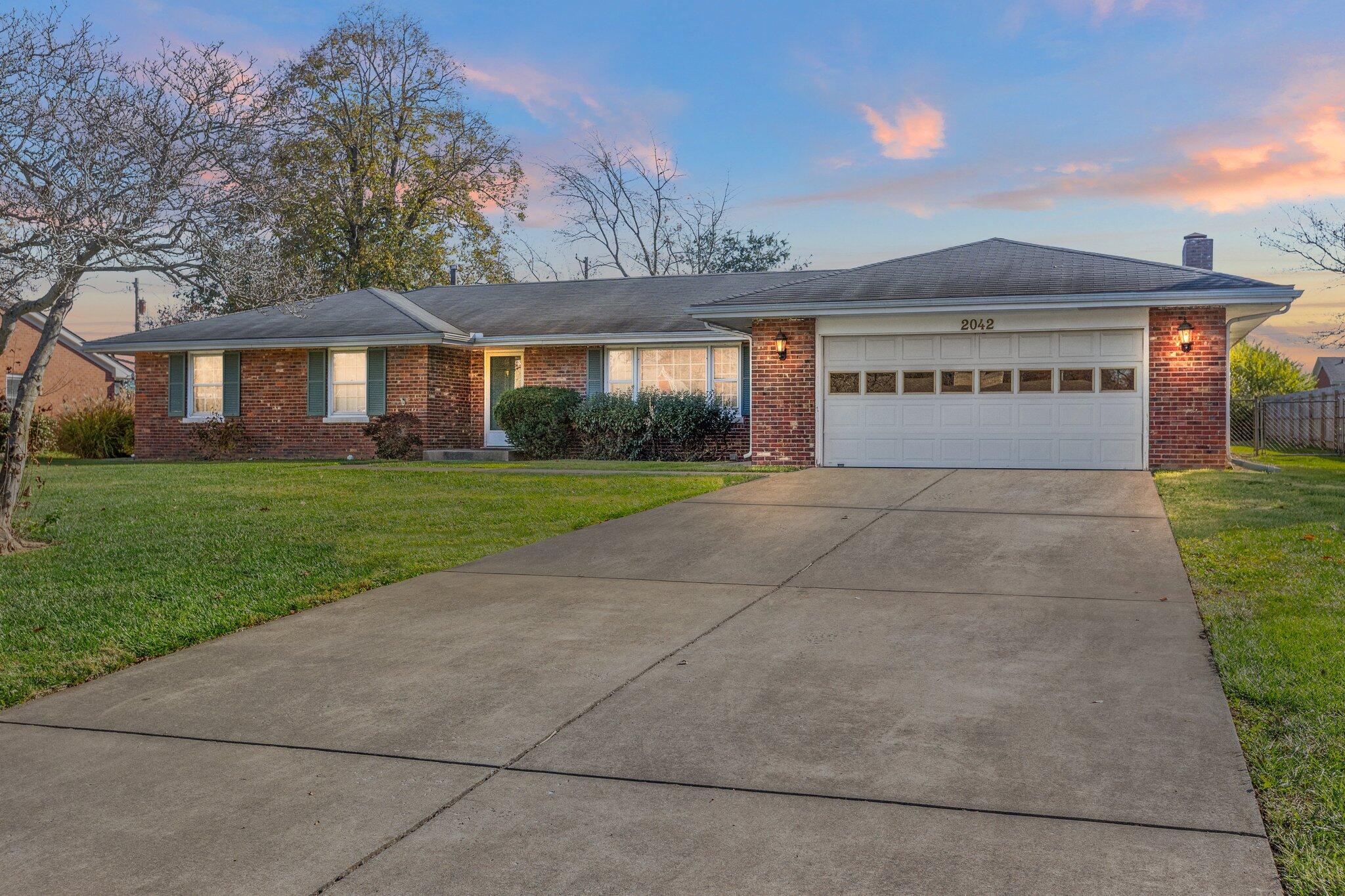 2042 Old Nassau Road