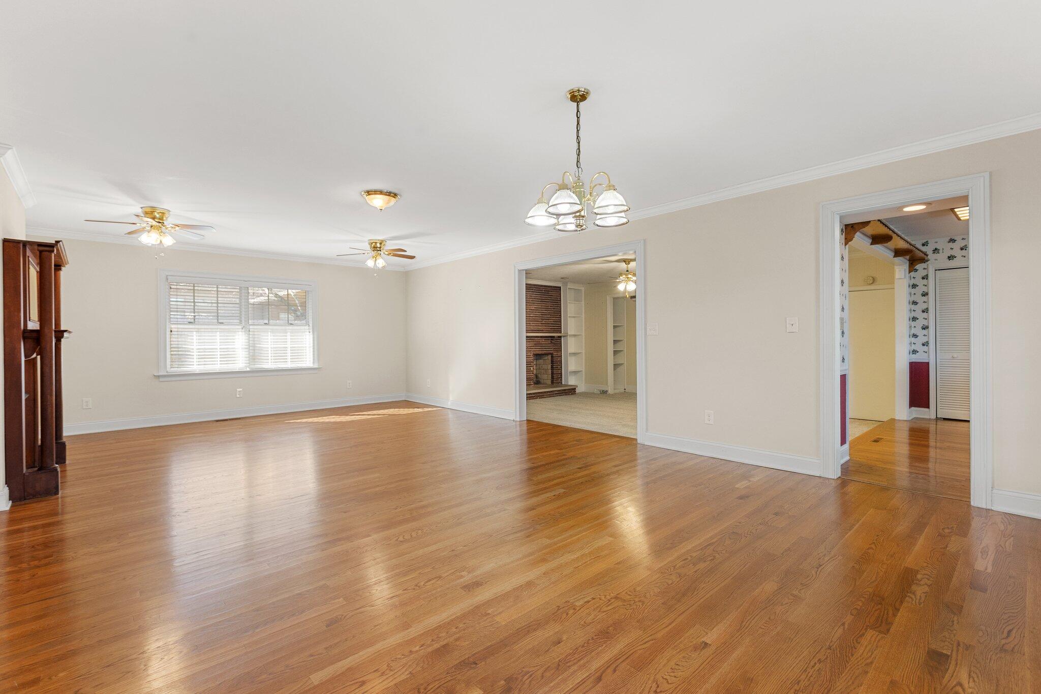 2042 Old Nassau Road