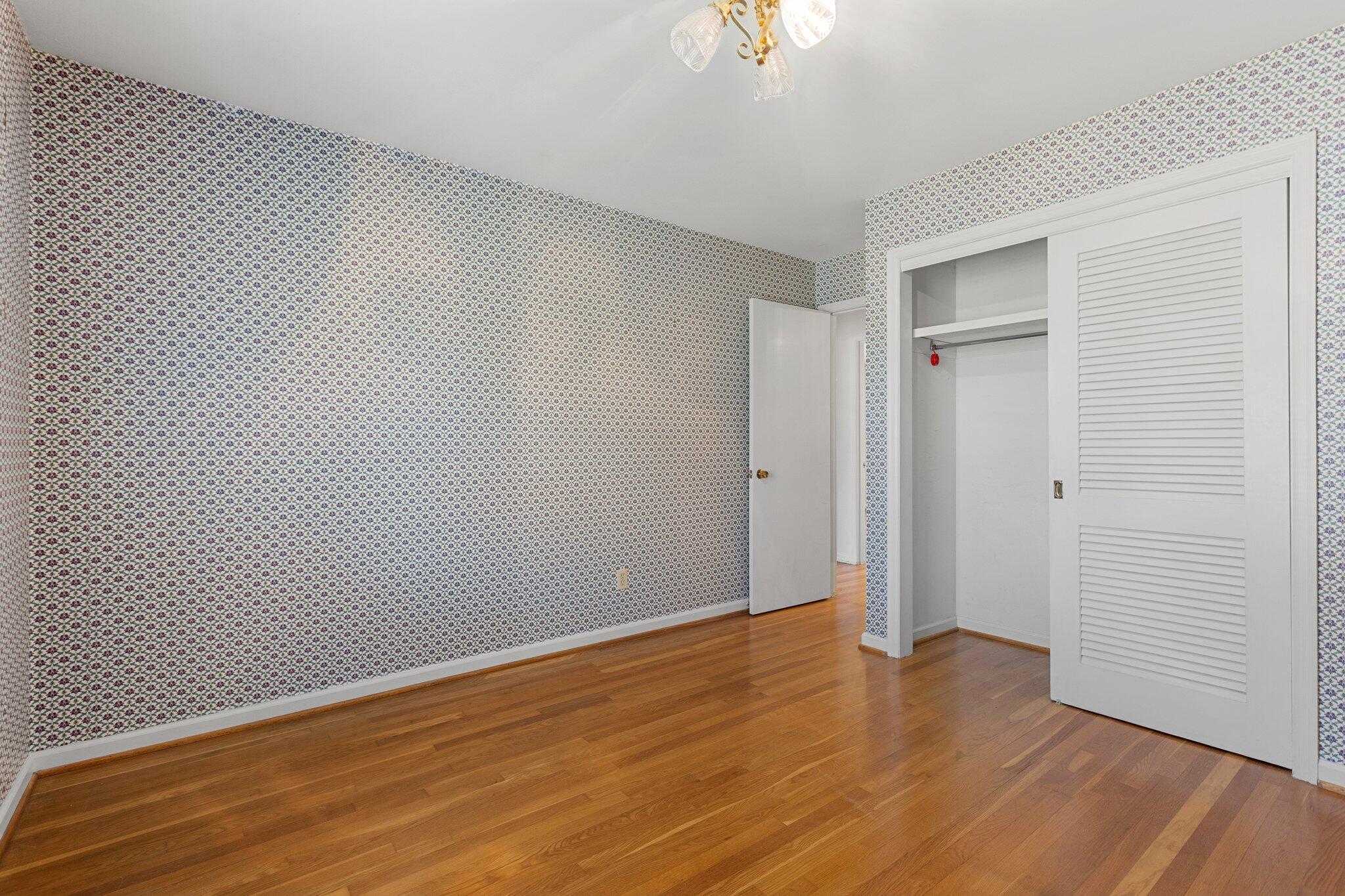 2042 Old Nassau Road