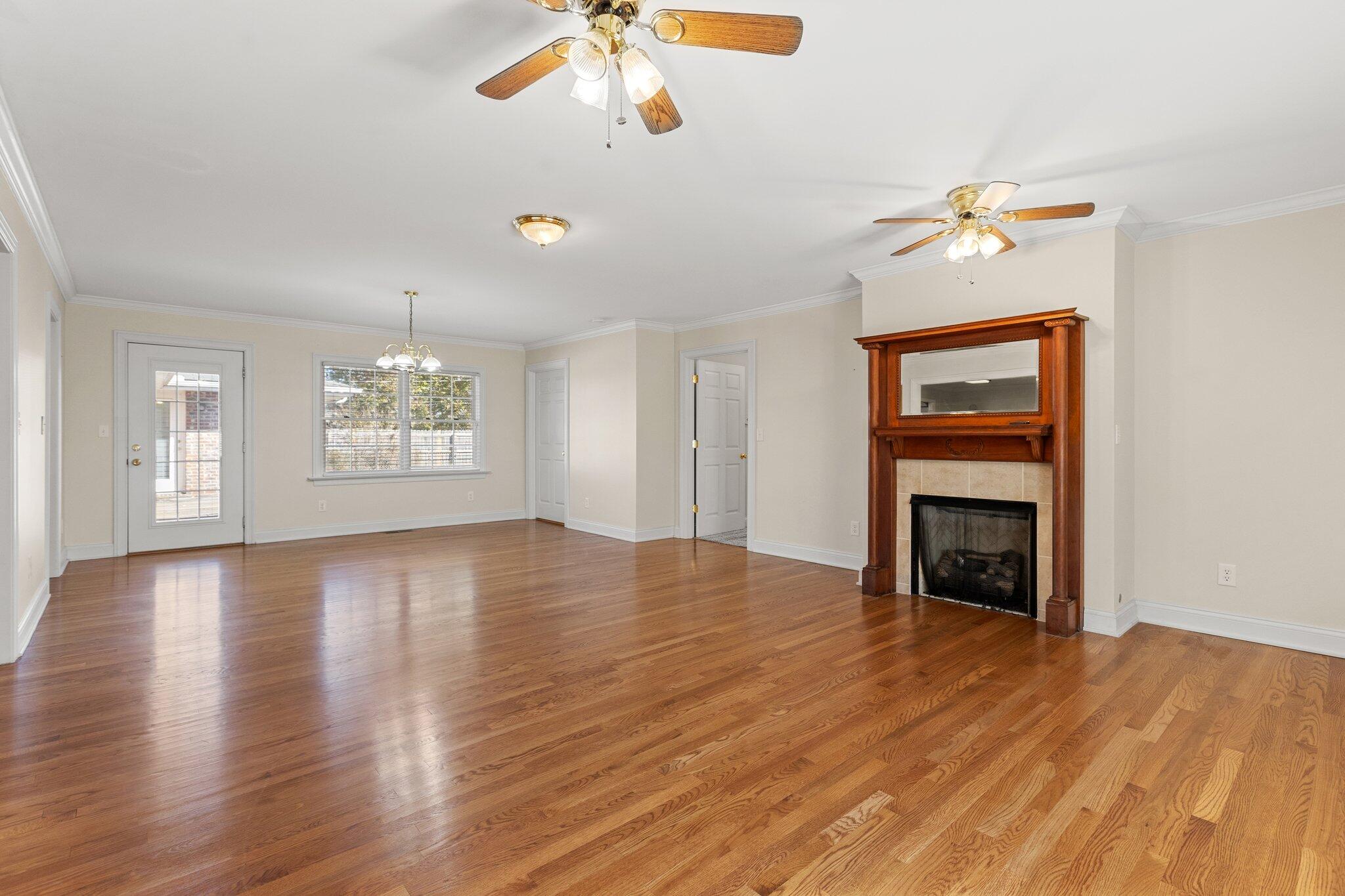 2042 Old Nassau Road