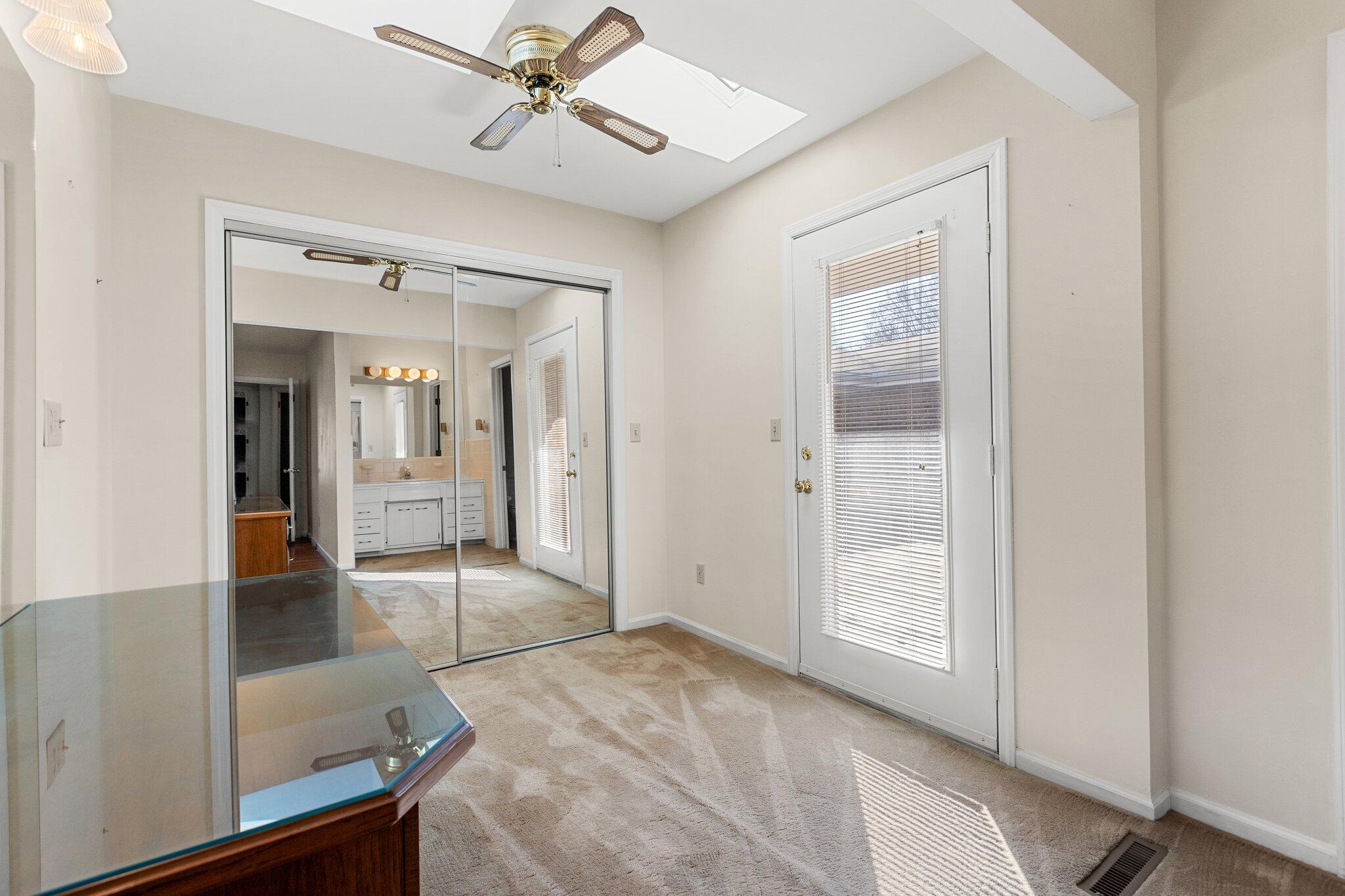 2042 Old Nassau Road