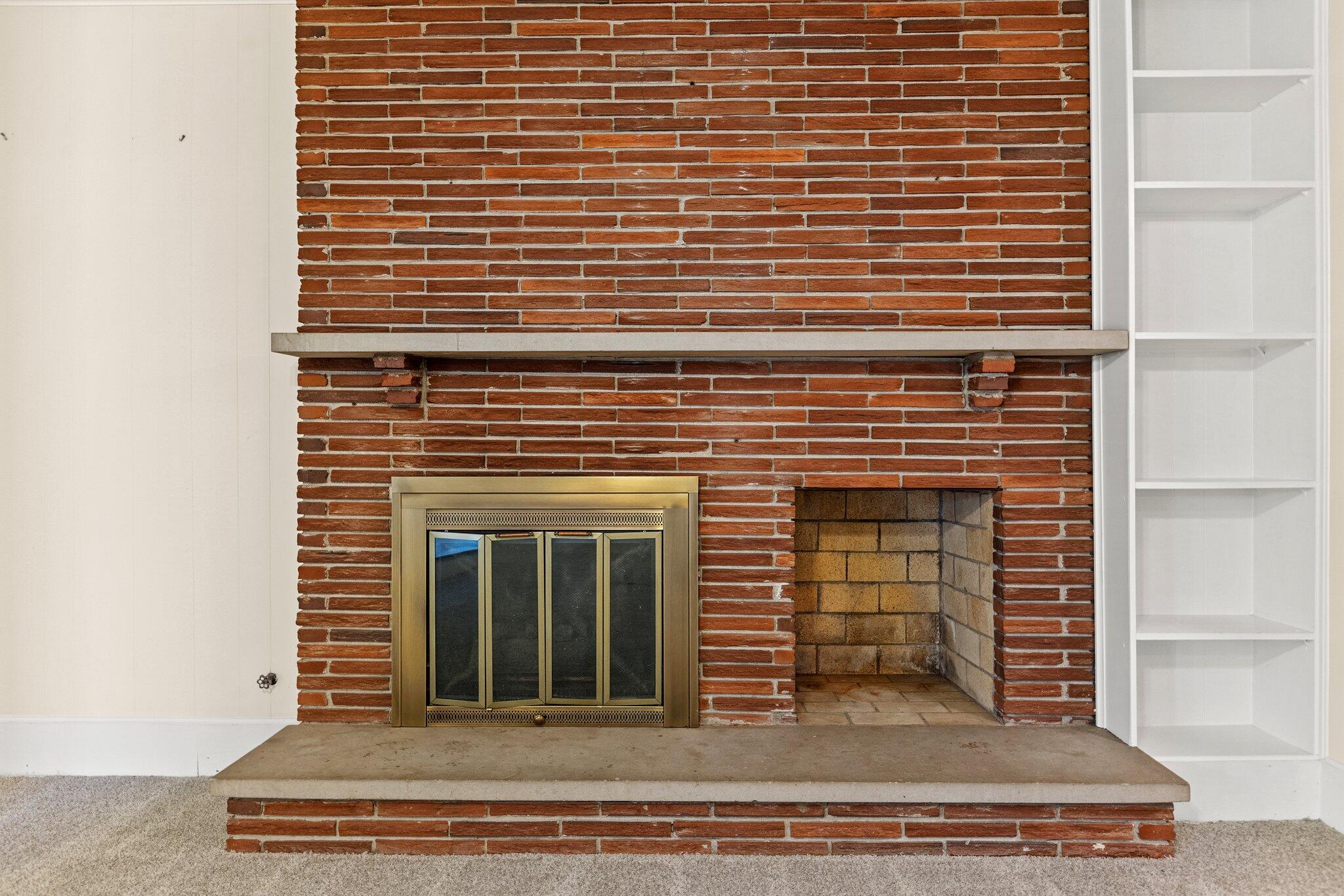 2042 Old Nassau Road