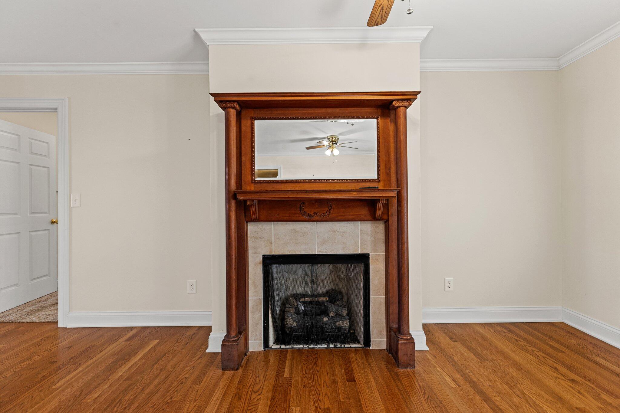 2042 Old Nassau Road