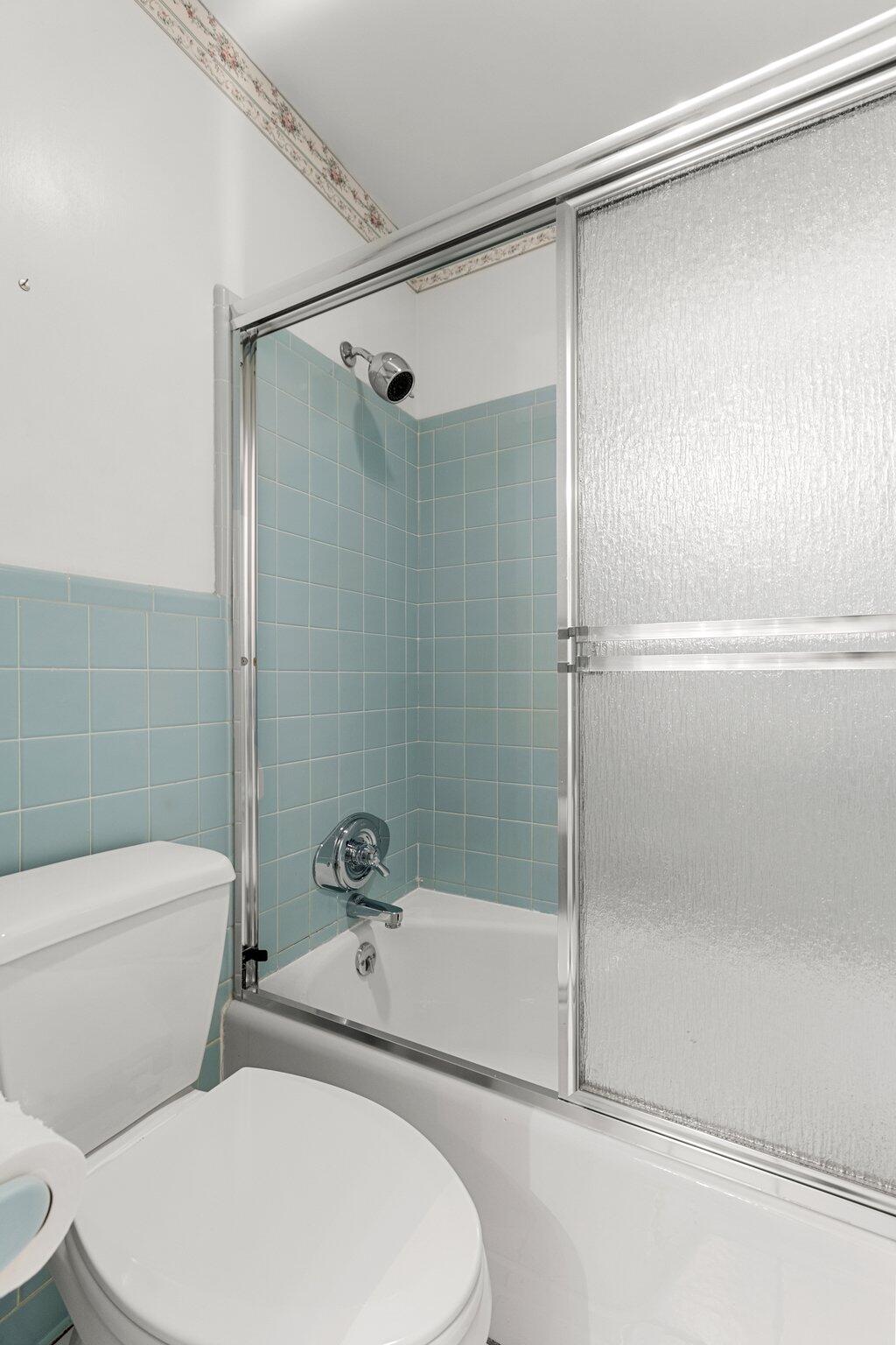 2042 Old Nassau Road