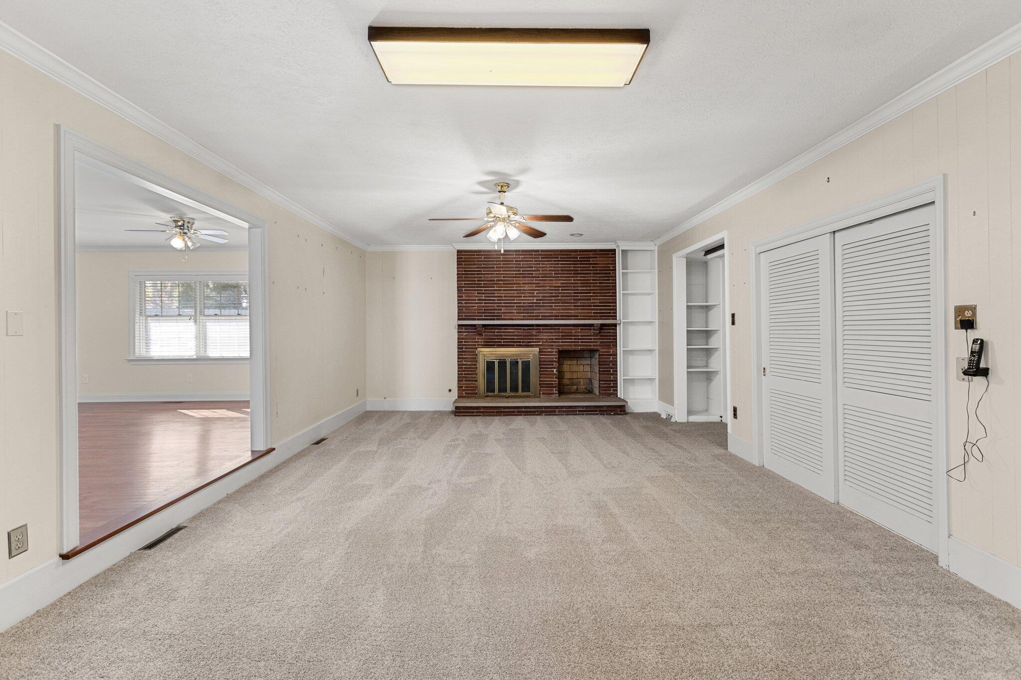 2042 Old Nassau Road