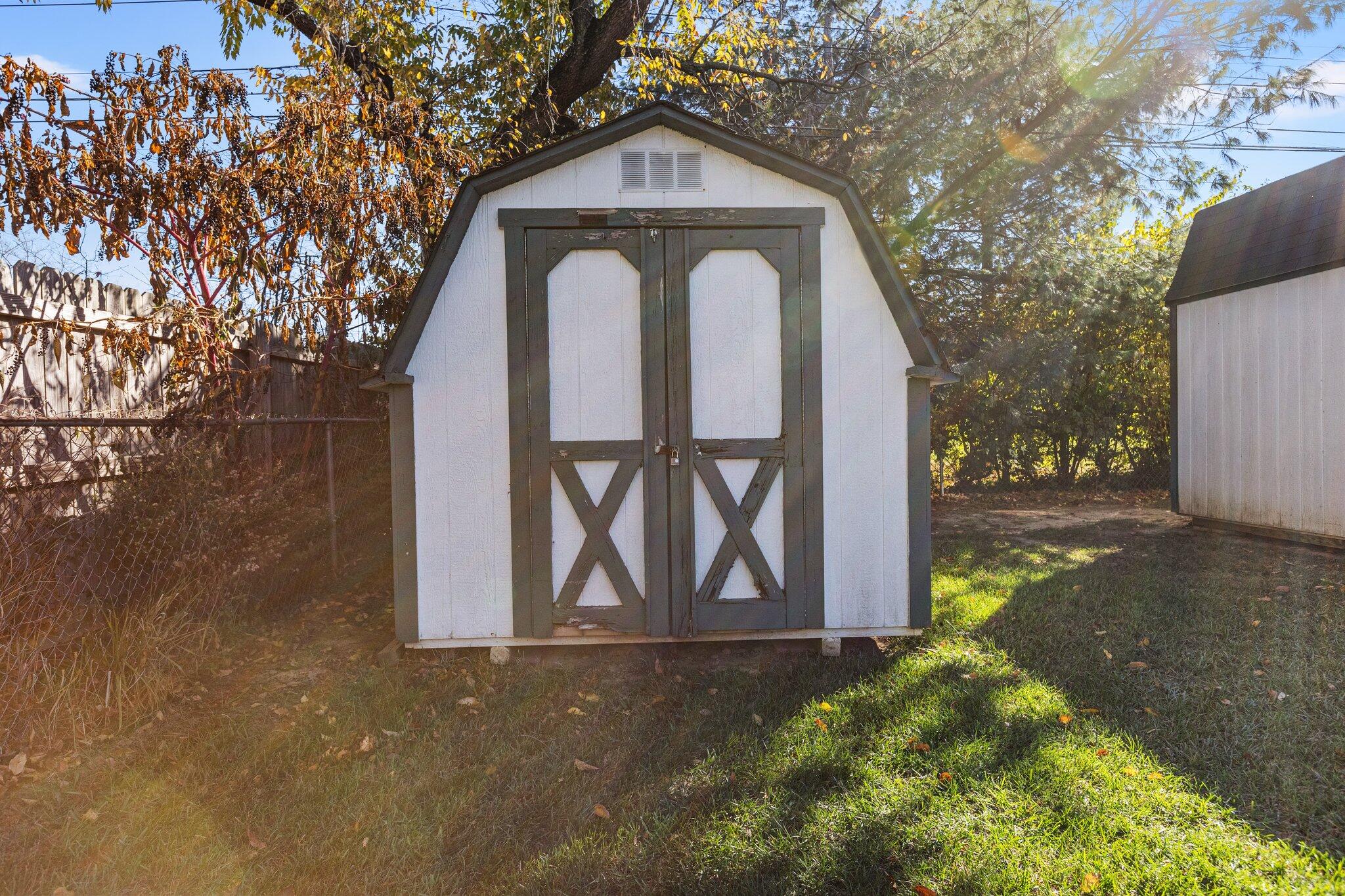 2042 Old Nassau Road