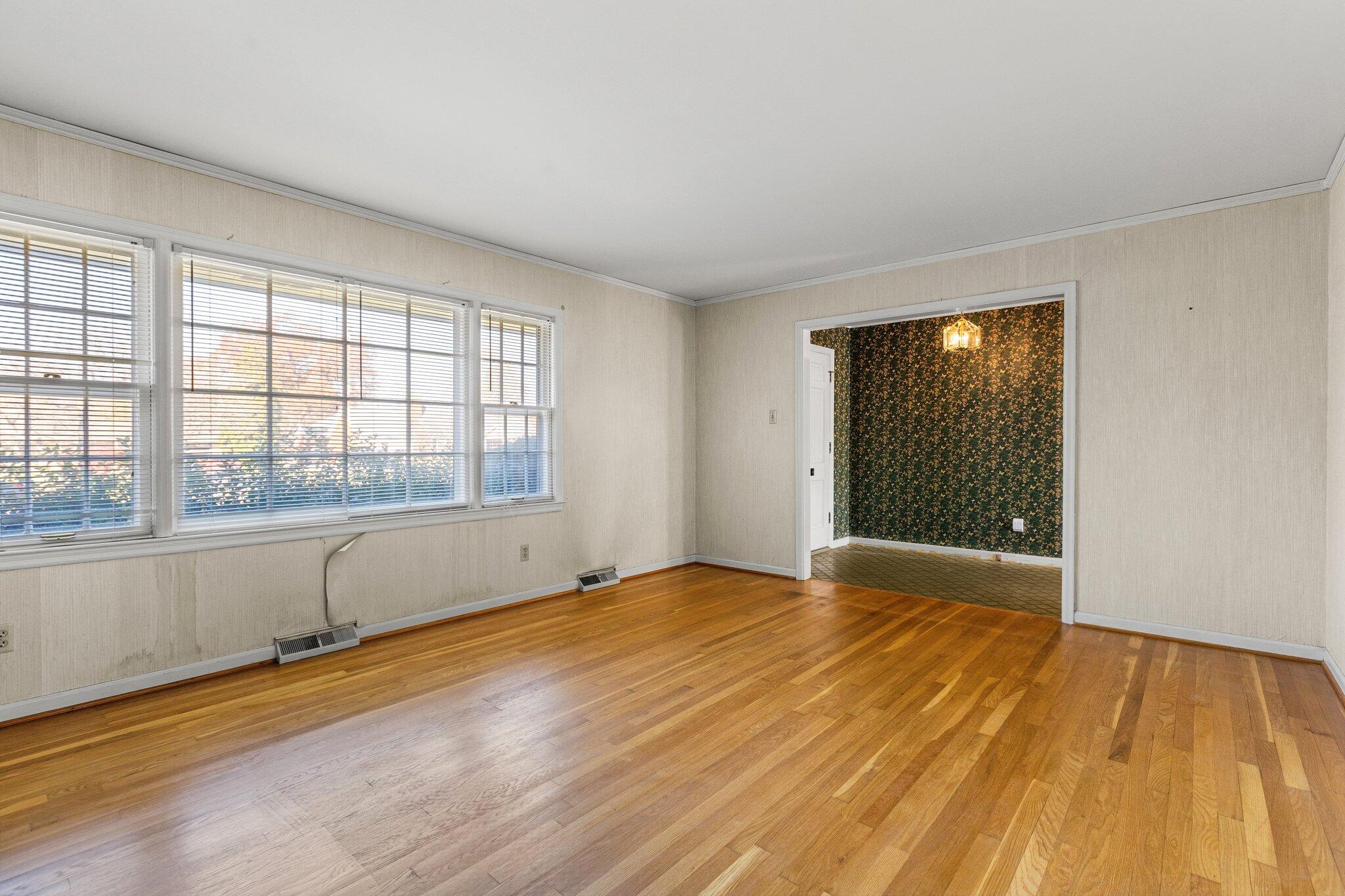 2042 Old Nassau Road