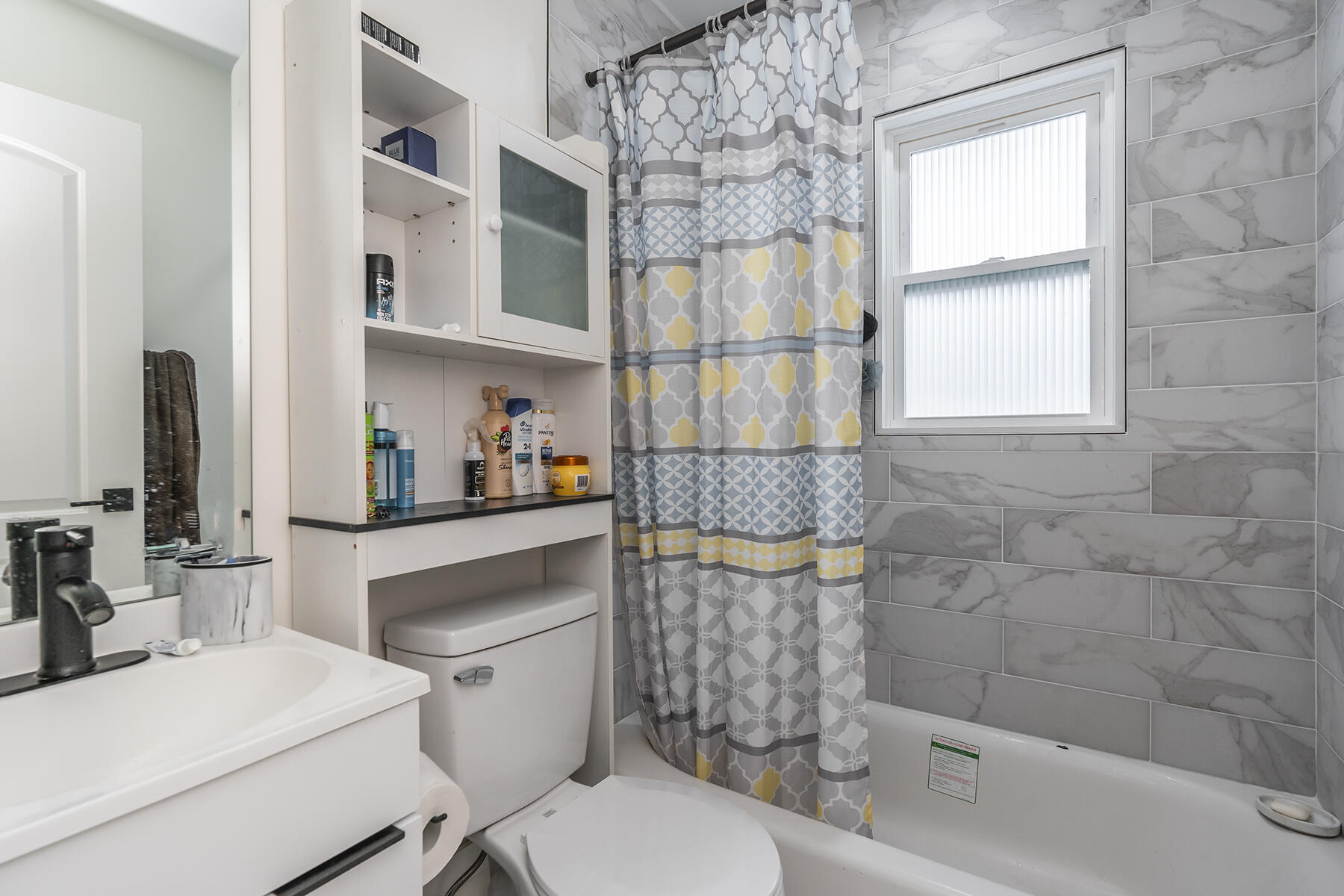 305 Lake Street Unit: 16