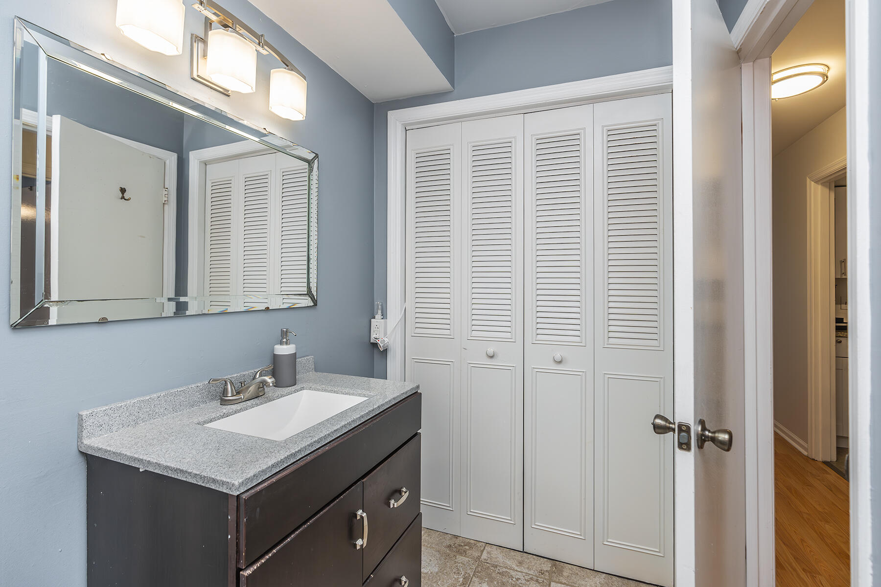 840 Malabu Drive Unit: 103