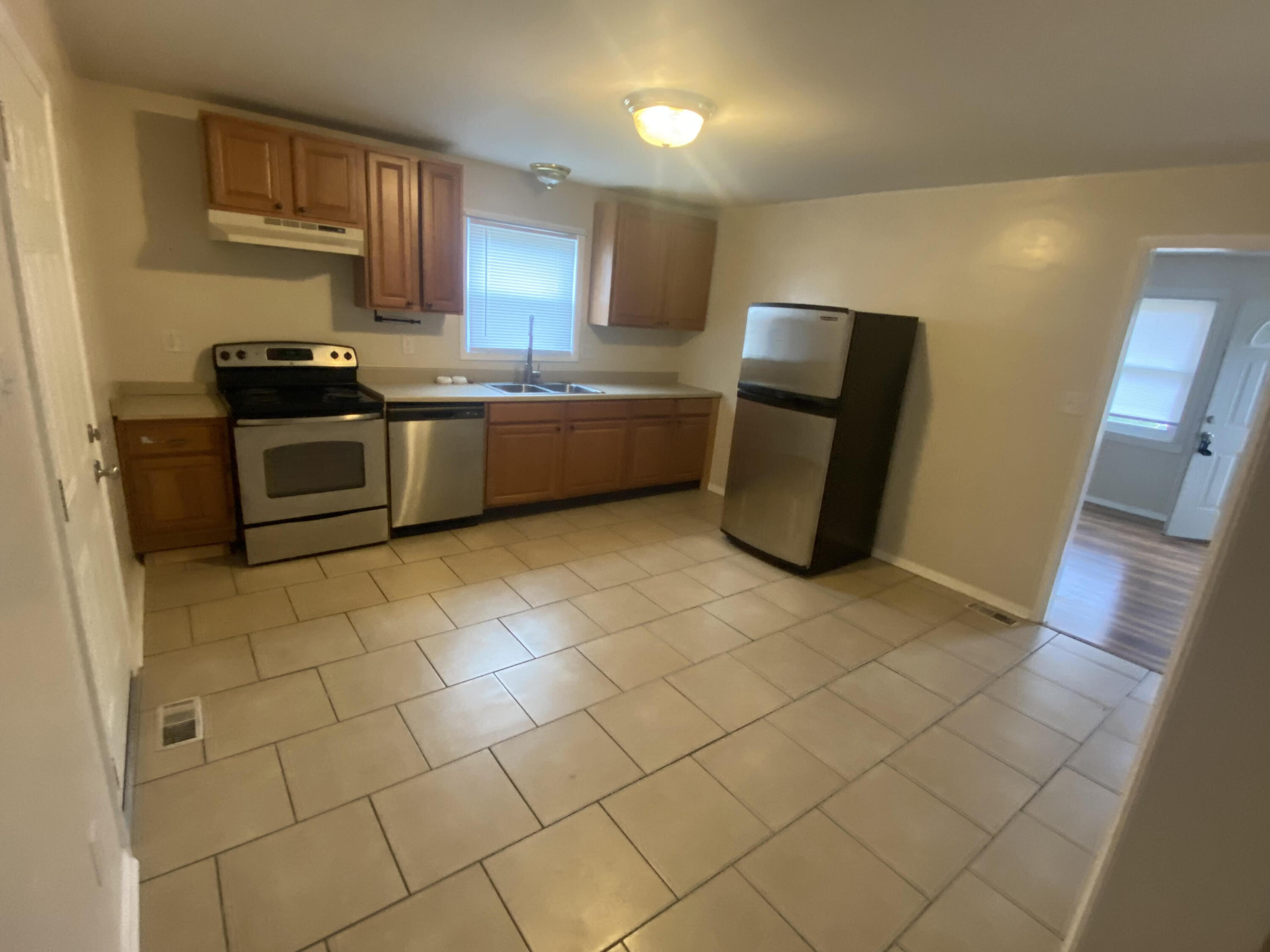 1725 Scarborough Court