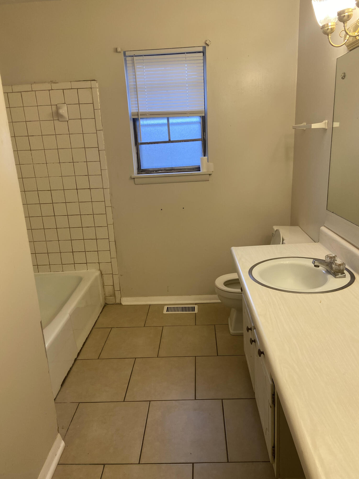 1725 Scarborough Court