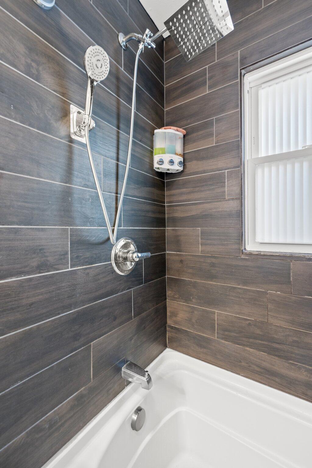 612 Parkside Drive Drive